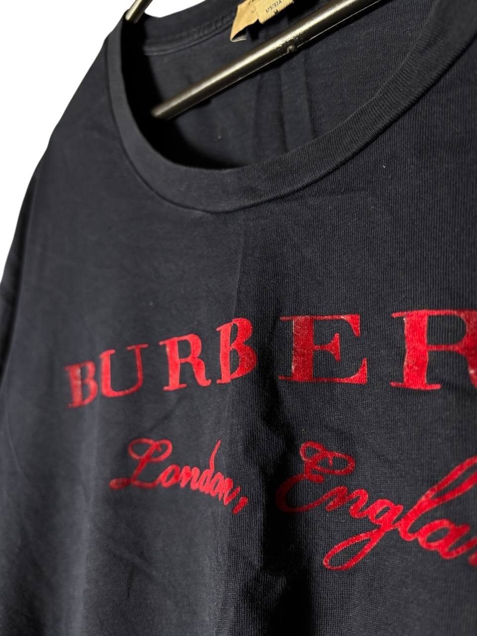 Burberry Burberry London England Velour logo T-Shirt tee sz M Size US M / EU 48-50 / 2 - 4 Thumbnail