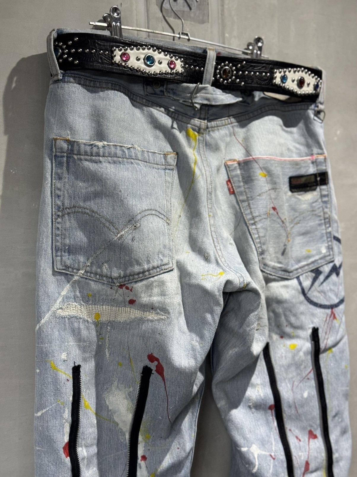 Fragment Design × Levi's Heavily Distressed Levis 505 x Fragment Design Selvedge Jean Size US 36 / EU 52 - 4 Thumbnail