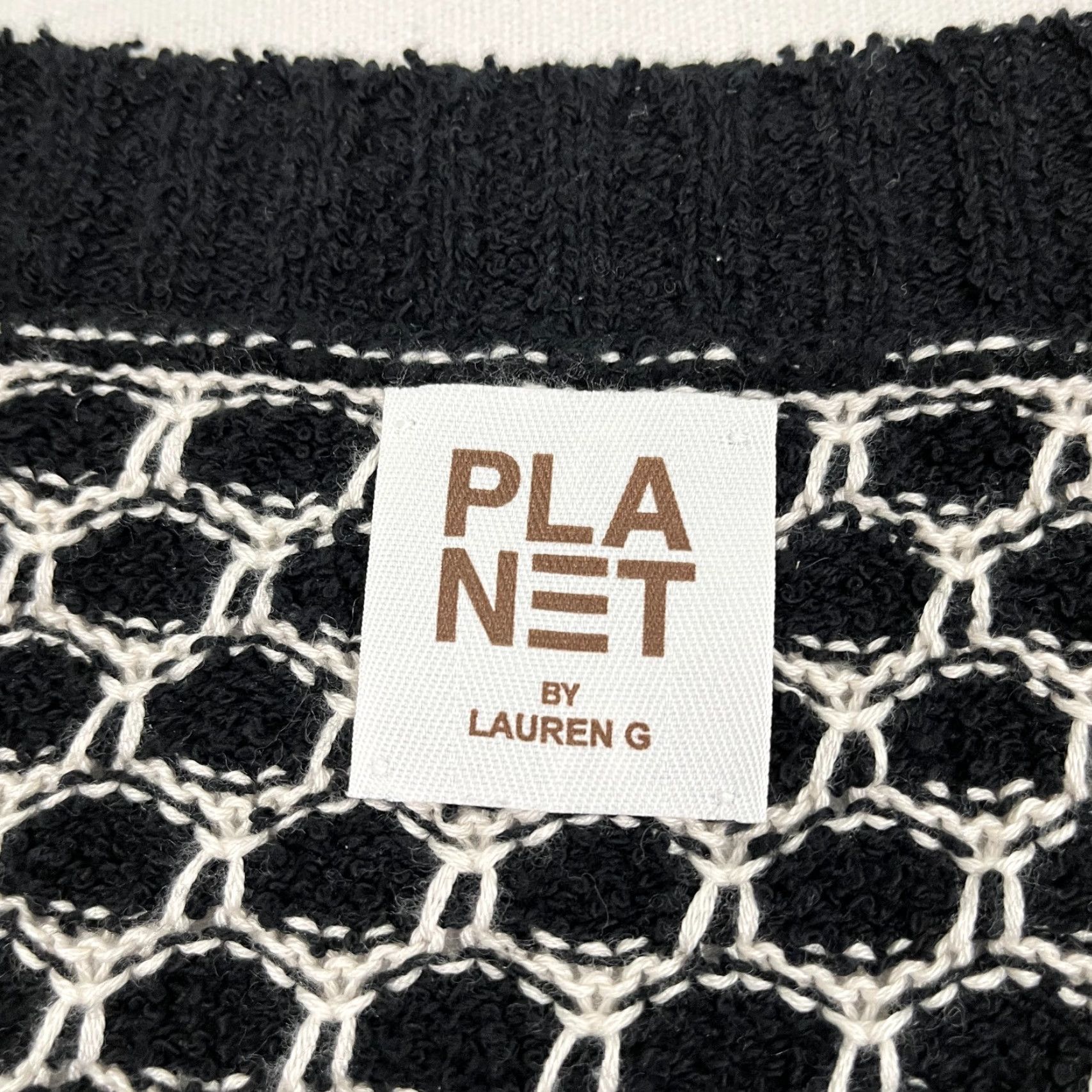 Vintage VINTAGE Planet by Lauren G Sweater Vest Womens OS Black White Knit Abstract Artsy V-Neck Size L / US 10 / IT 46 - 3 Thumbnail