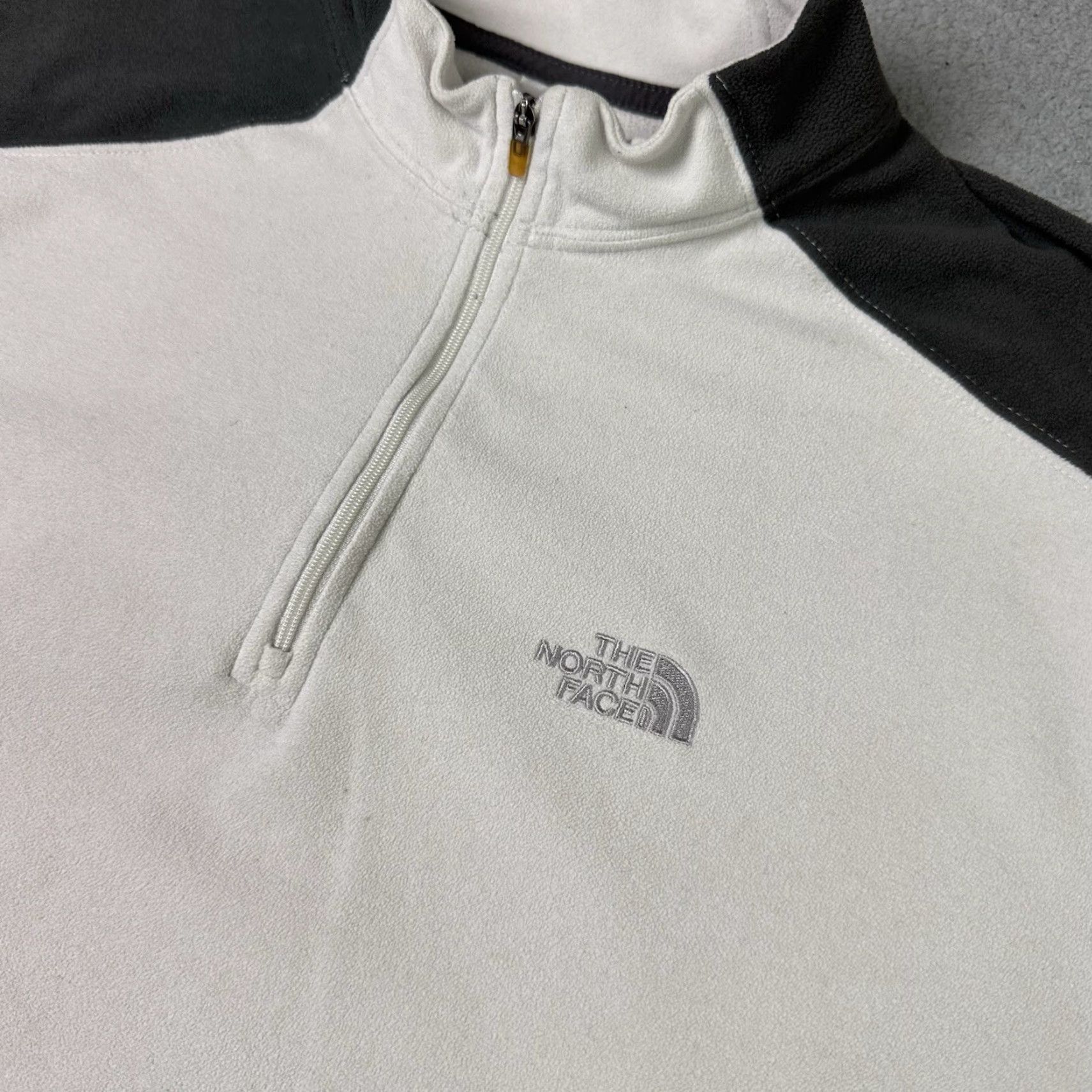 The North Face The North Face Sweatshirt Mens M Gray 1/4 Zip Fleece Pullover Mock Neck Casual All Seasons 1/4 Zip Logo Embroidered The North Face Size M Regular Fit Size US M / EU 48-50 / 2 - 3 Thumbnail