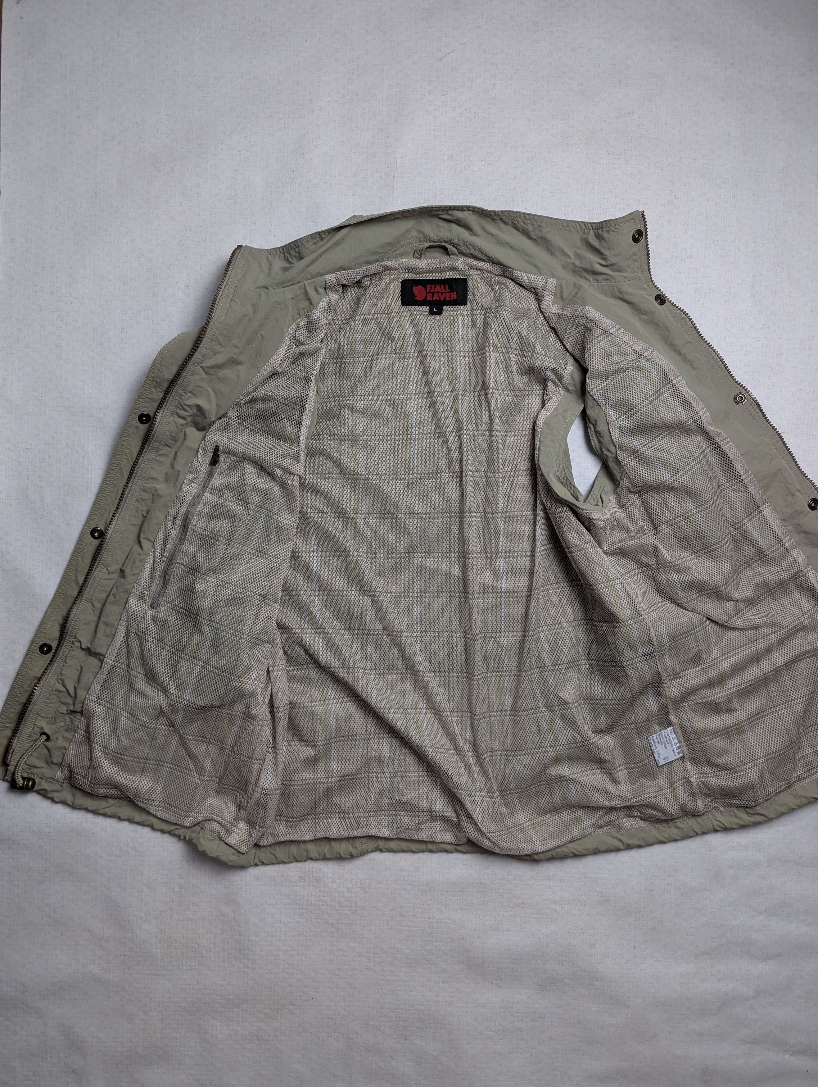 Fjallraven × Vintage Vintage Fjallraven outdoor vest Size US M / EU 48-50 / 2 - 5 Thumbnail