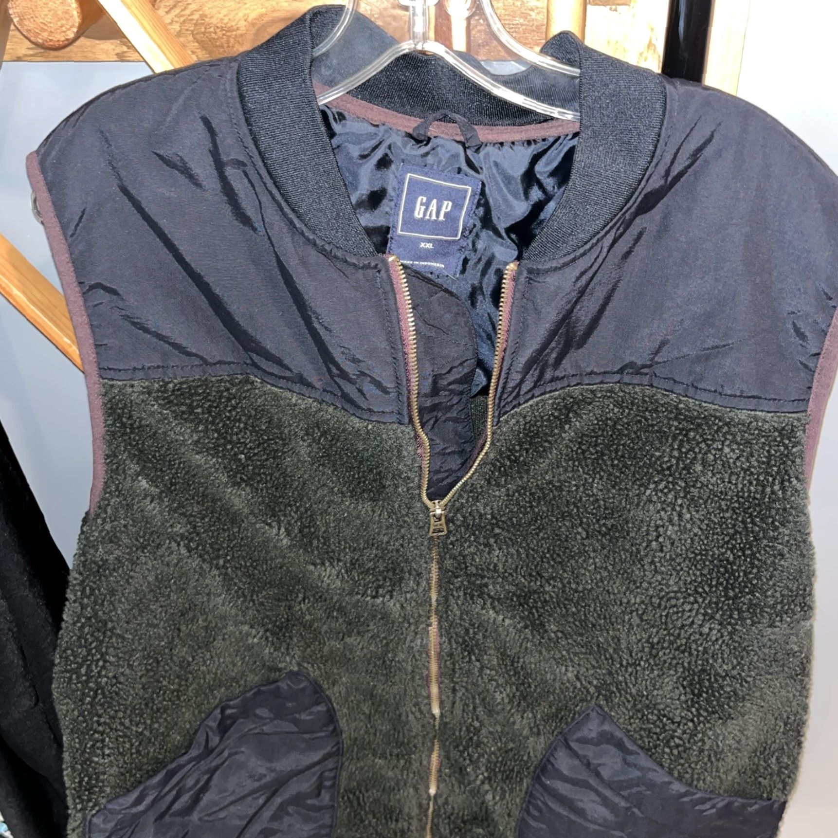Gap VINTAGE GAP GRAY Thick fleece ZIP VEST Big BLUE pockets Men's 2XL Gray with Blue Pockets Fleece Vest Casual Warm Jumper Size US XXL / EU 58 / 5 - 7 Thumbnail