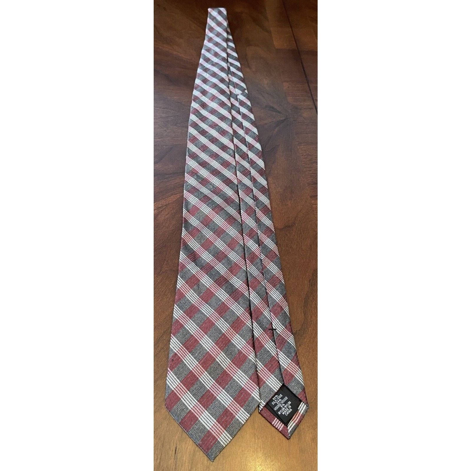 Calvin Klein Calvin Klein Red Gray 56% Silk 39% Viscose 5% Nylon China Size ONE SIZE - 3 Thumbnail