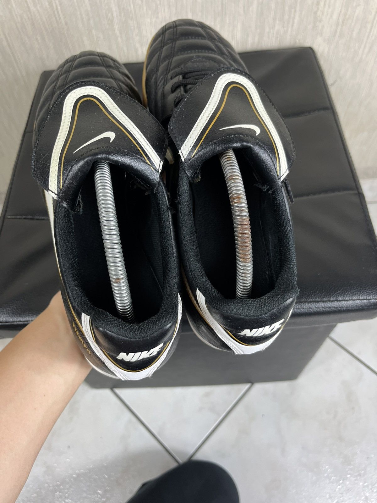 Nike × Vintage Vintage Nike Tiempo y2k soccer shoes Ronaldinho bloke core Size US 9.5 / EU 42-43 - 12 Thumbnail