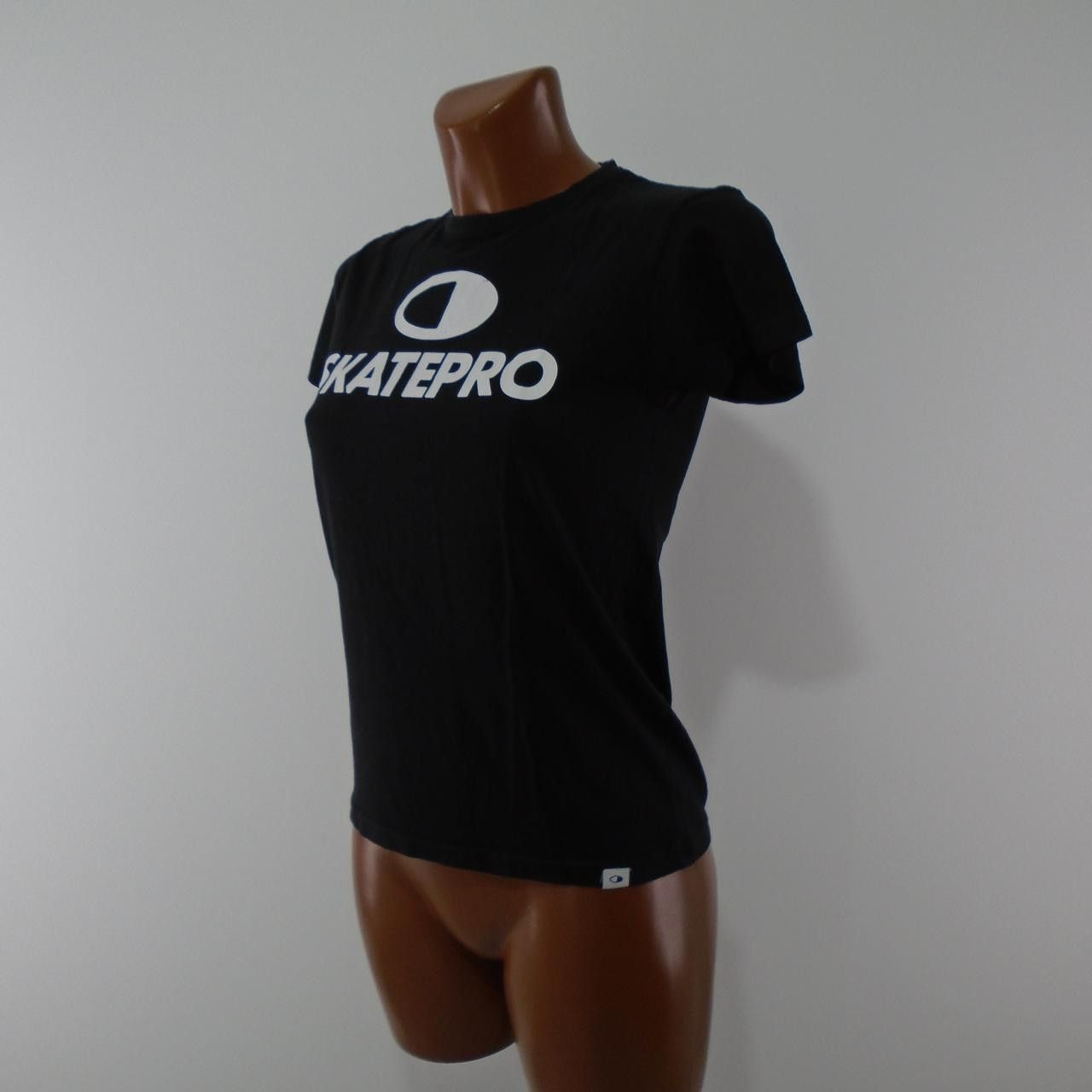Vintage Women's T-Shirt Skatepro. Black. XS. Used. Good Size XS / US 0-2 / IT 36-38 - 5 Thumbnail