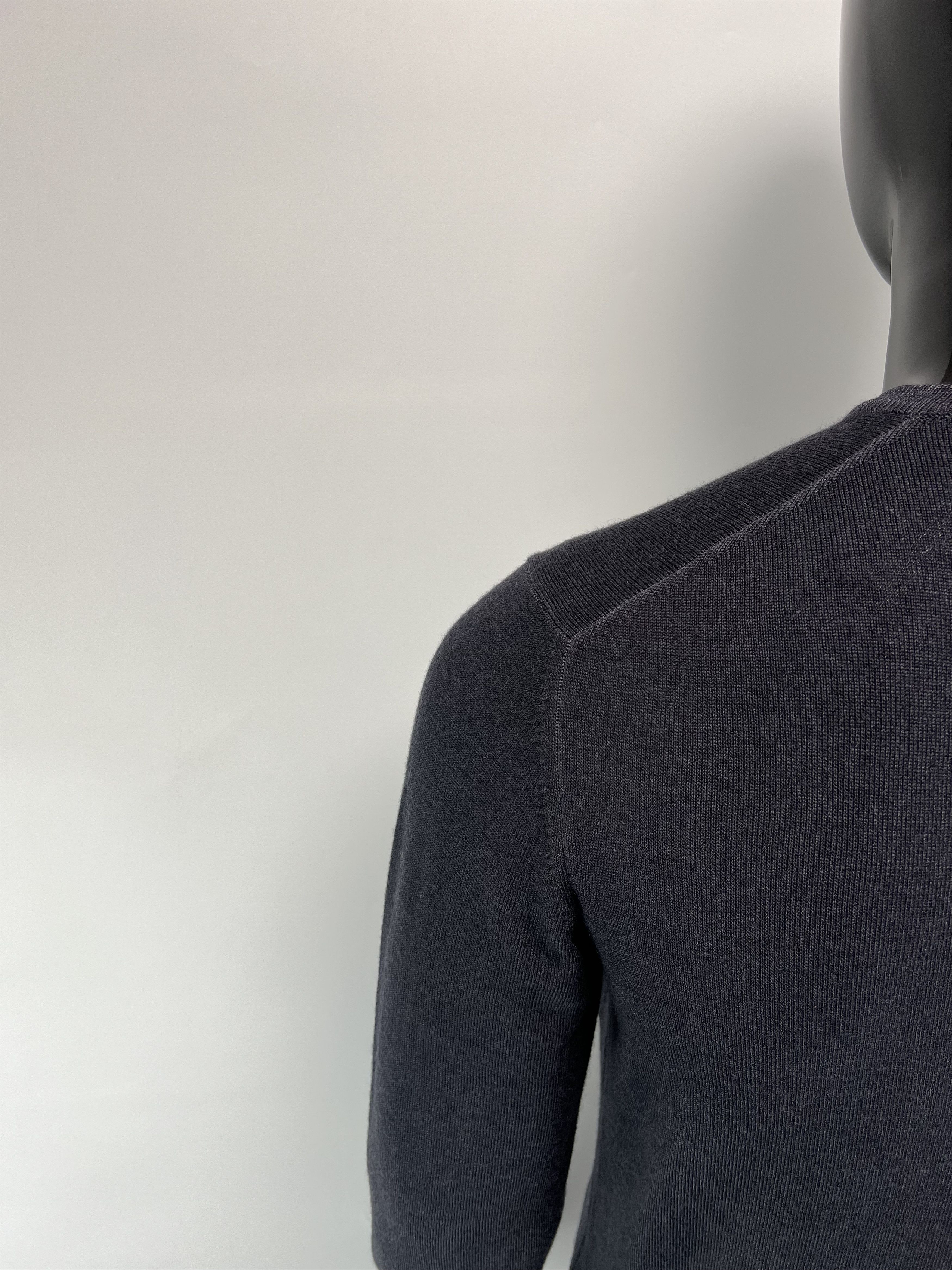 Gran Sasso Gran Sasso Vintage 100% Virgin Wool V-Neck Sweater Size 48 Size US M / EU 48-50 / 2 - 7 Thumbnail