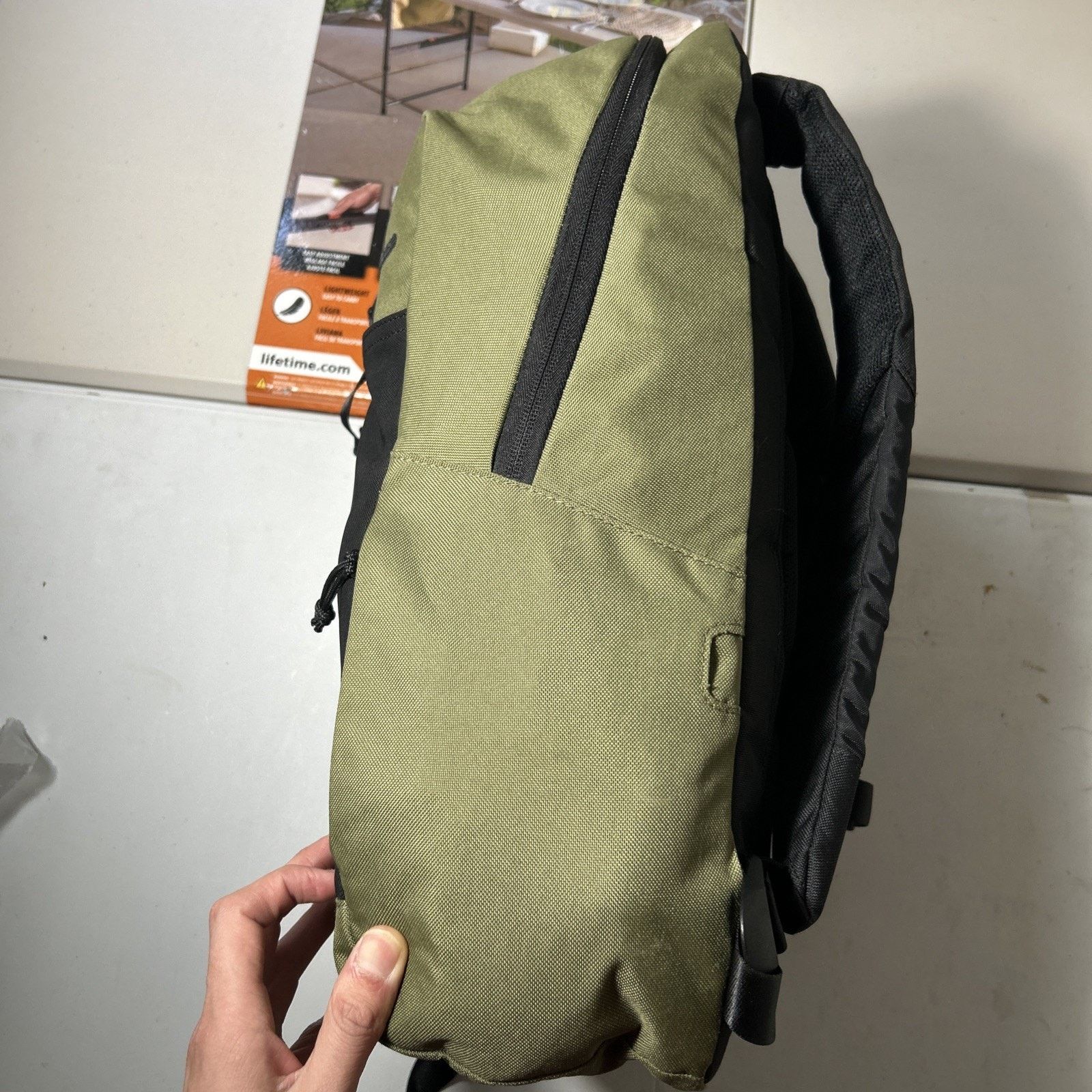 Incase Incase Cargo Backpack Medium Mesh Flap Green Journey 18" Size ONE SIZE - 3 Thumbnail