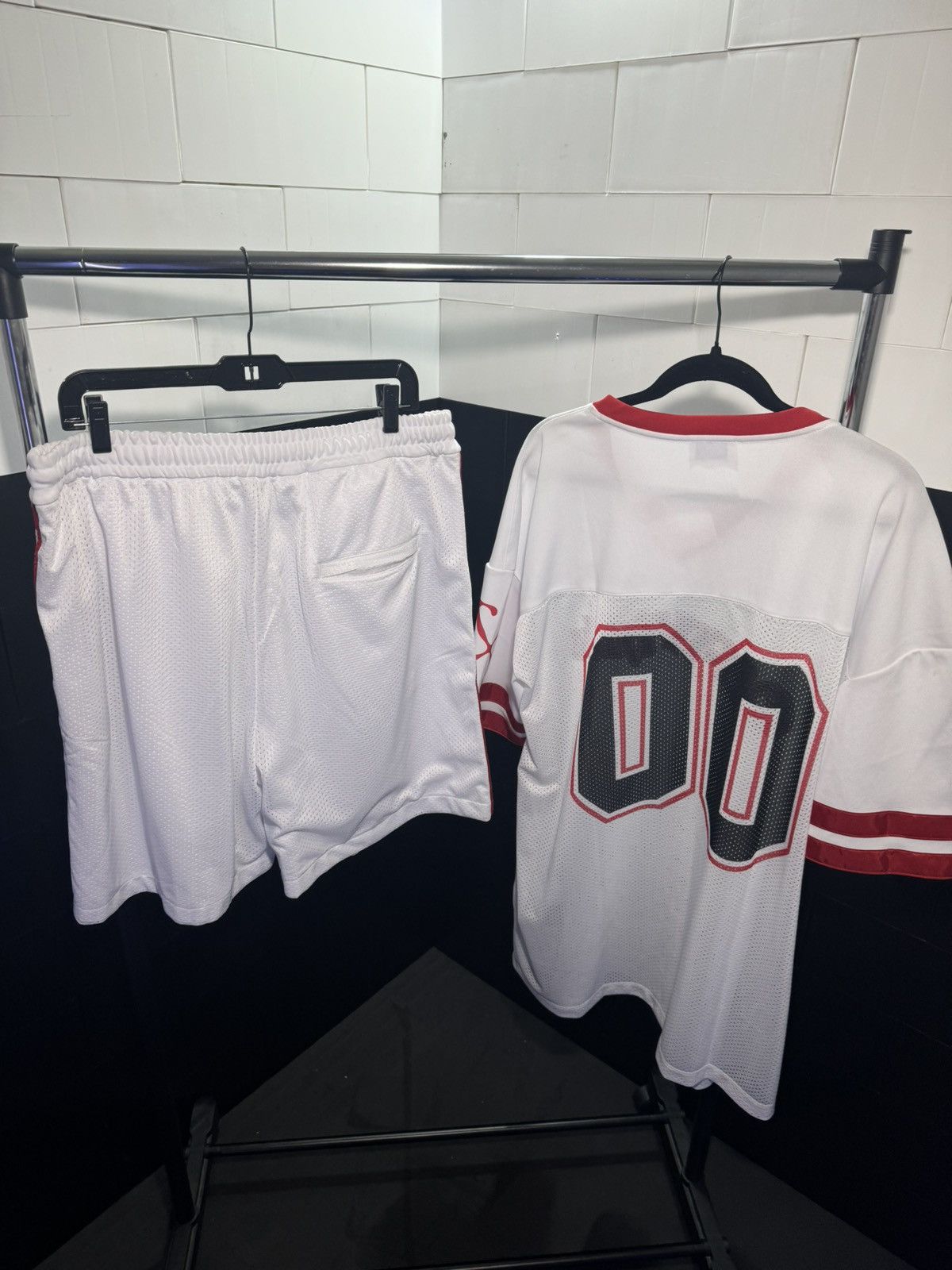Off-White Off-White Gothic Logo Mesh Jersey and Shorts Set Size XL Size US XL / EU 56 / 4 - 2 Thumbnail