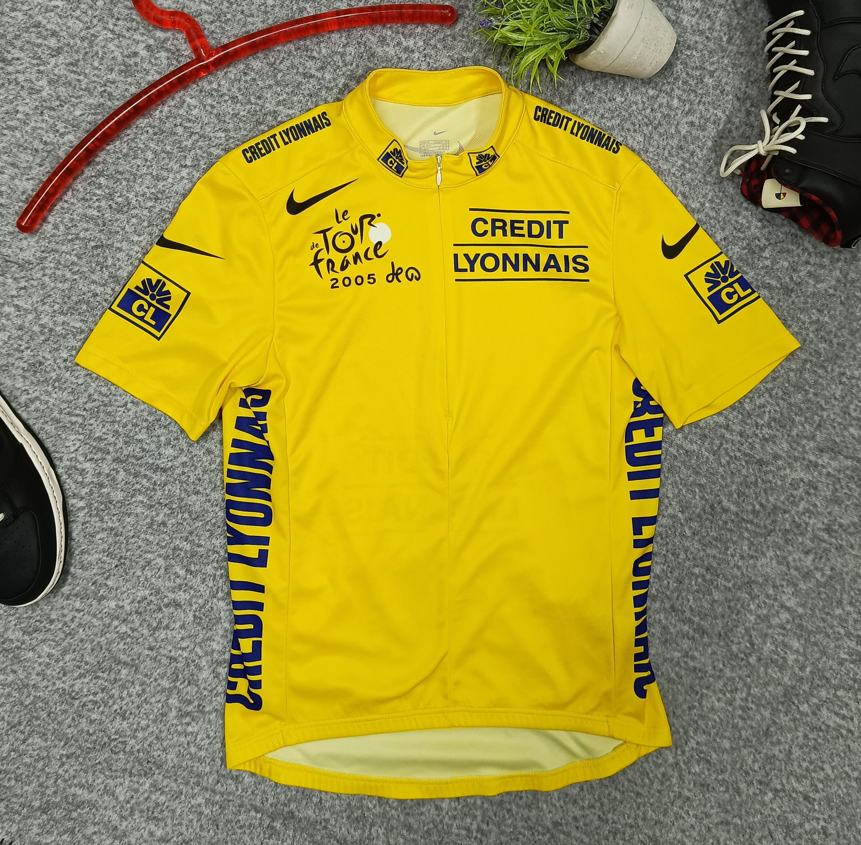 Nike Tour De France 2005 CyclingLyonnais size M Nike Size US M / EU 48-50 / 2 - 1 Thumbnail