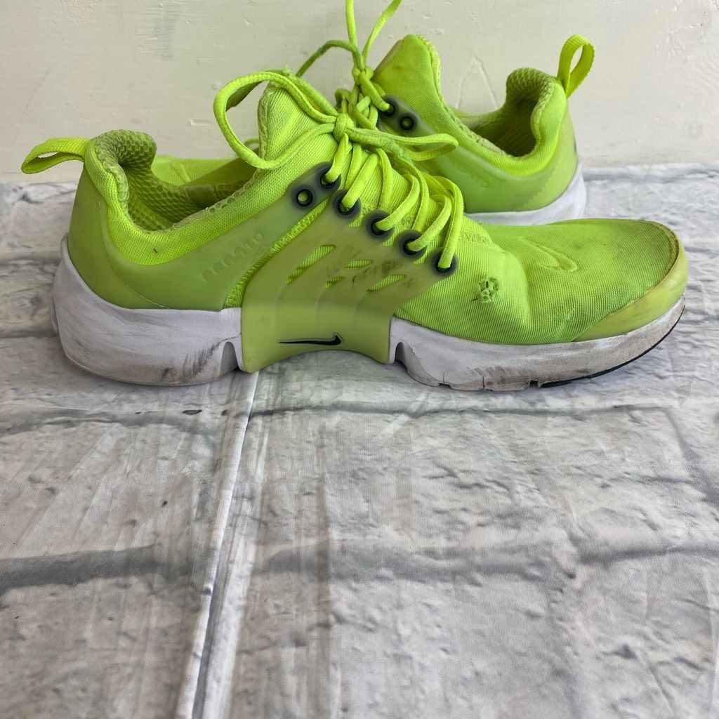 Nike Nike Air Presto men 7 tie up low top athletic shoes neon yellow/green Size US 7 / EU 40 - 4 Thumbnail