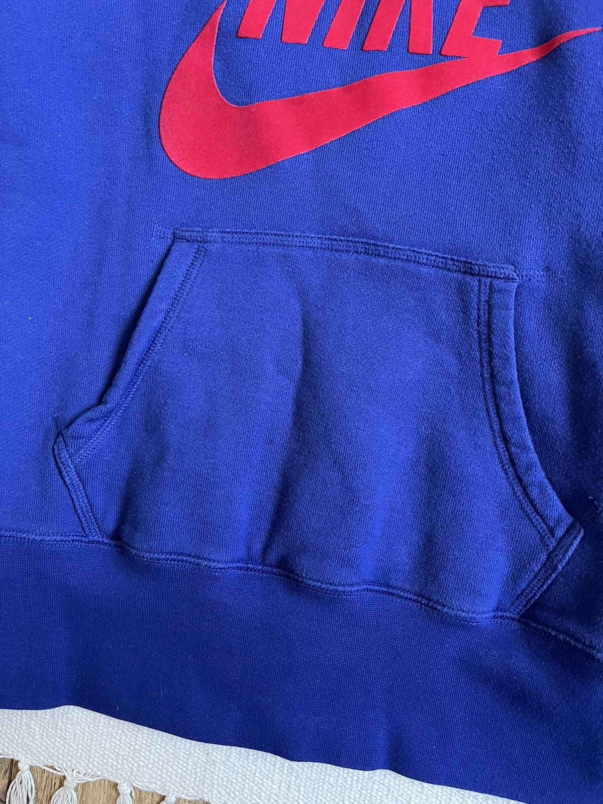 Nike Vintage Nike Y2K Blue Cotton Hoodie Big Velour Logo Size M Size US M / EU 48-50 / 2 - 6 Thumbnail