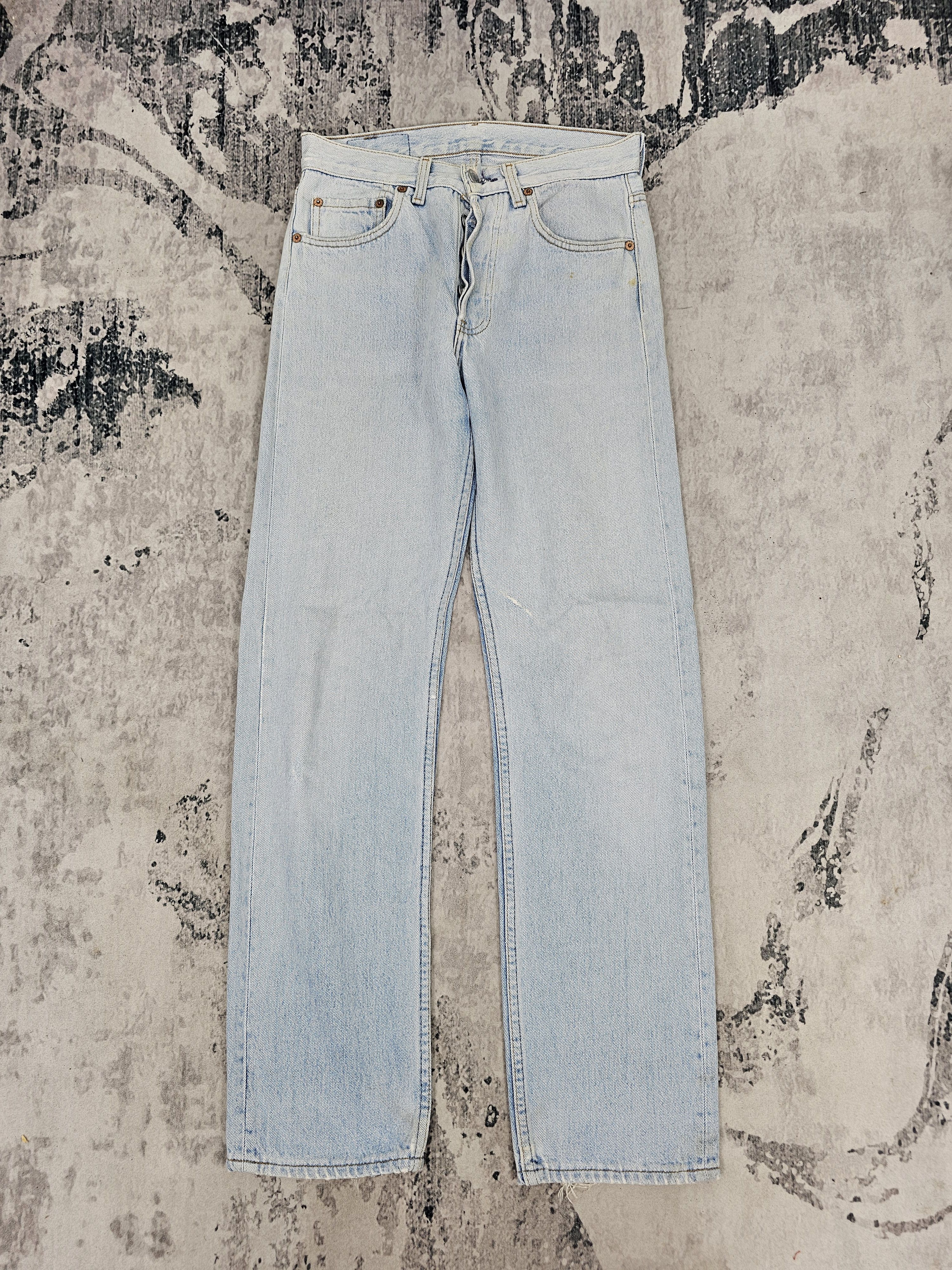 Levi's Vintage Clothing Vtg 90'S LEVIS 501 Light Blue Ripped Jeans Made In USA L0505 Size US 27 - 1 Thumbnail