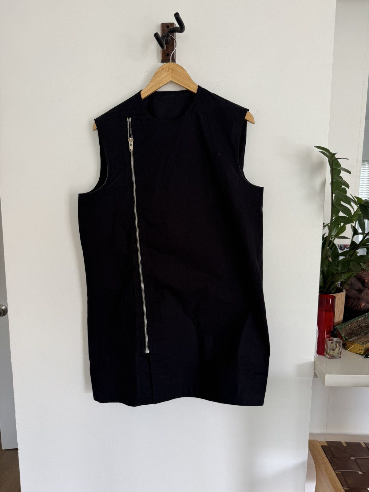 Rick Owens Vicious Asymmetric Zip Size US L / EU 52-54 / 3 - 1 Thumbnail