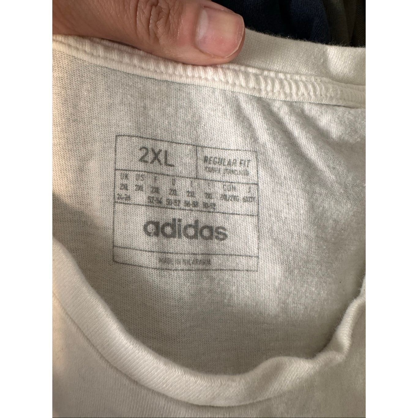 Adidas Adidas White Logo T-Shirt 2XL Regular Fit – Classic Graphic Tee Size US XXL / EU 58 / 5 - 10 Thumbnail