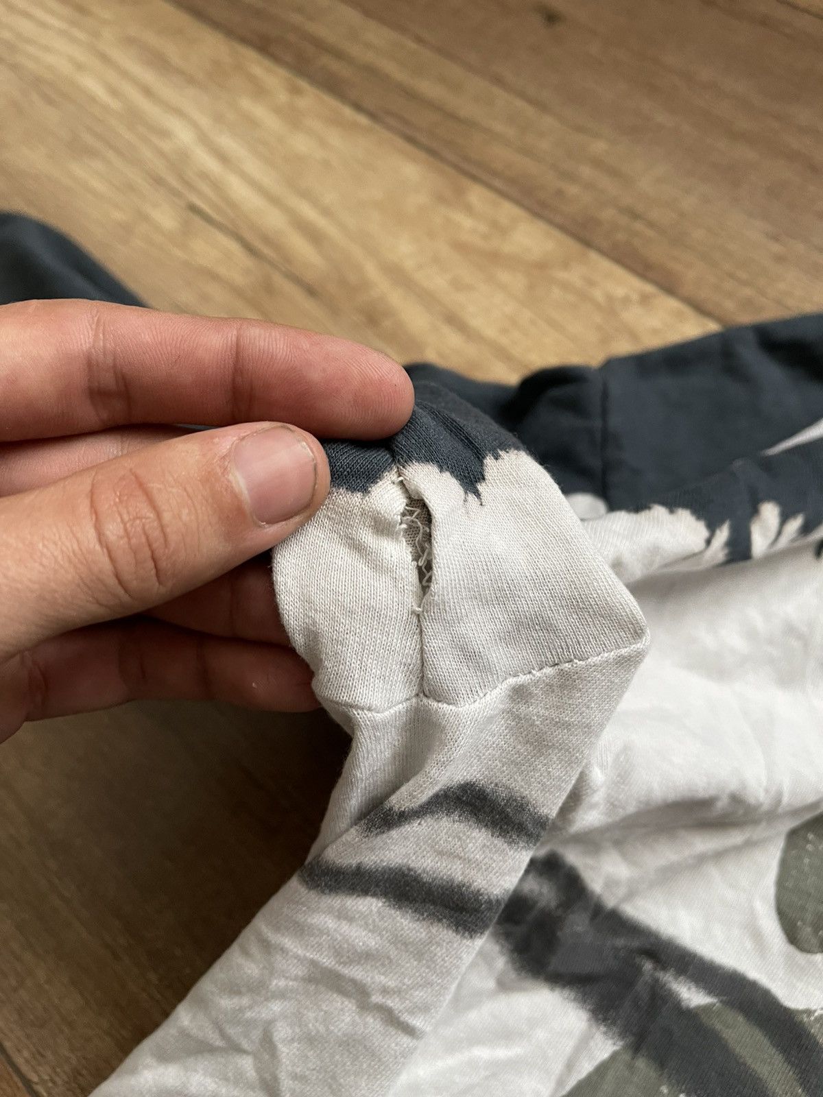 Fragment Design × Kaws × Travis Scott Kaws Cactus Jack Fragment Travis Scott Long Sleeve T-Shirt Size US L / EU 52-54 / 3 - 16 Thumbnail