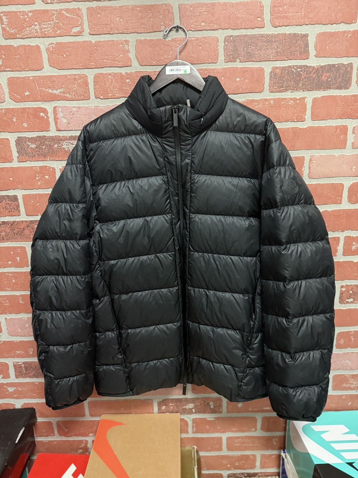 Moncler Moncler Down Jacket Size 5 Pre Owned Clean Size US L / EU 52-54 / 3 - 3 Thumbnail