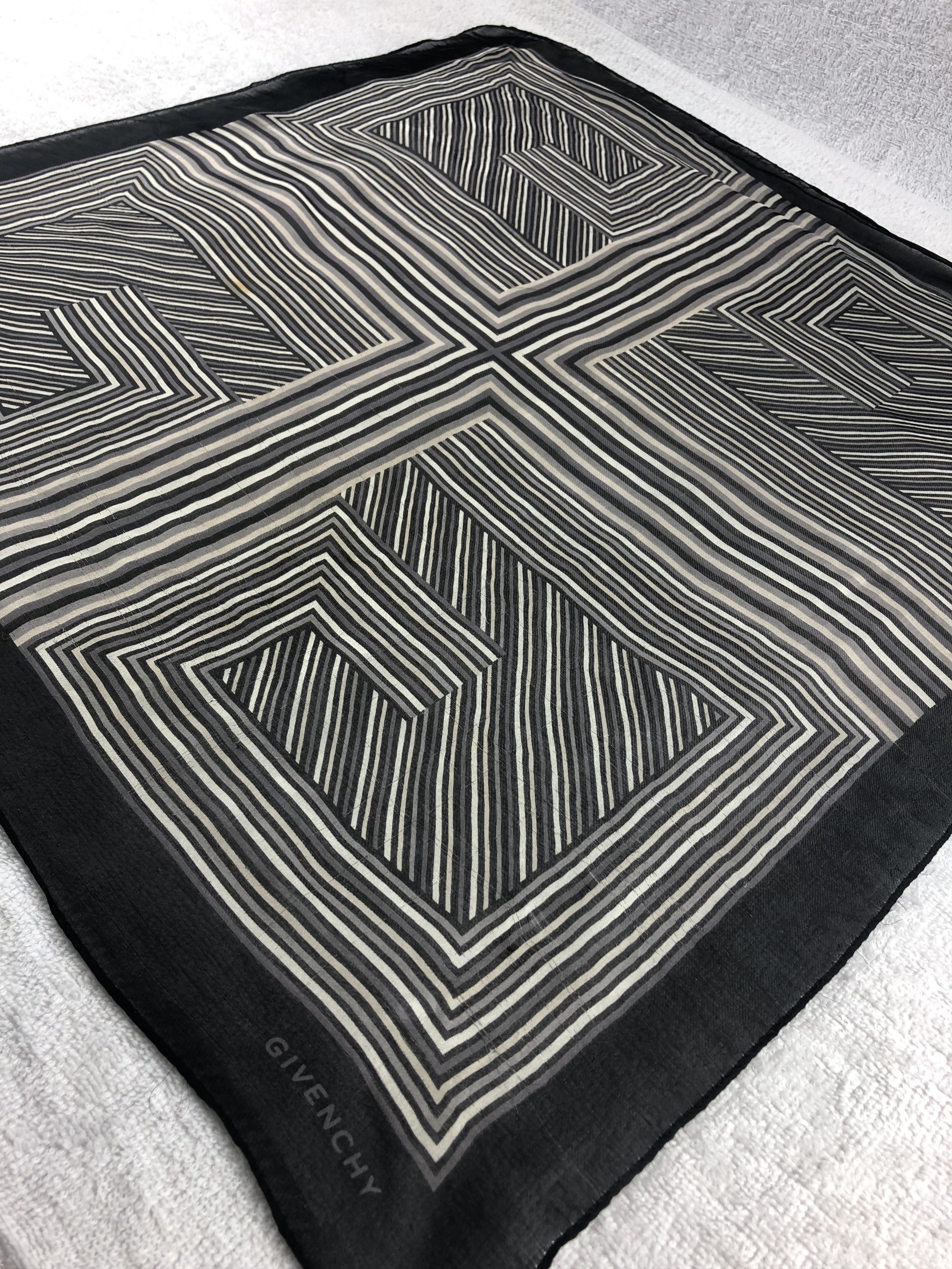 Givenchy × Vintage Givenchy Handkerchief / Scarf / Neckerchief / Headscarf Size ONE SIZE - 3 Thumbnail