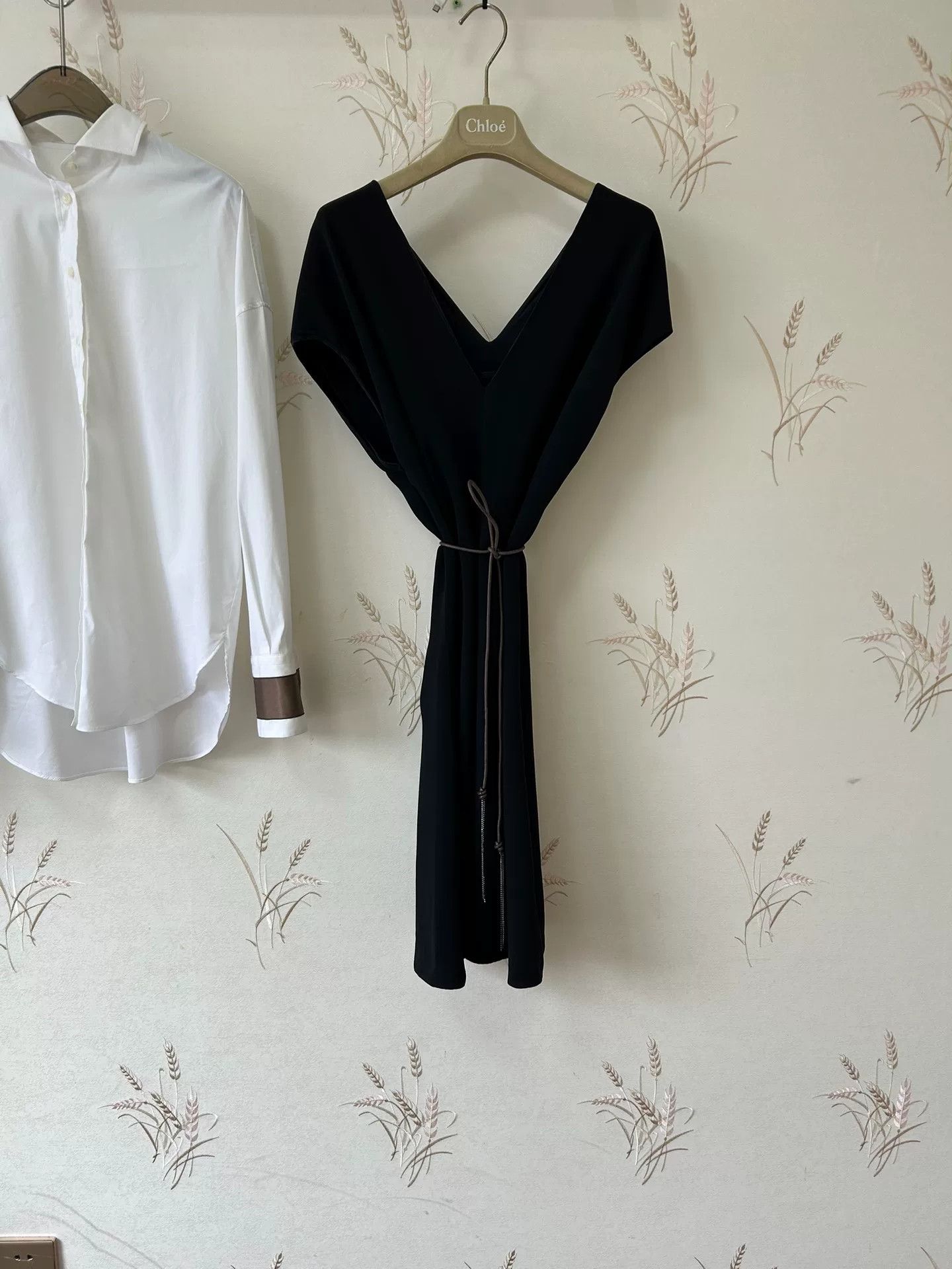 The Row The Row Black V-Neck Dress Size US 36 / EU 52 - 1 Thumbnail