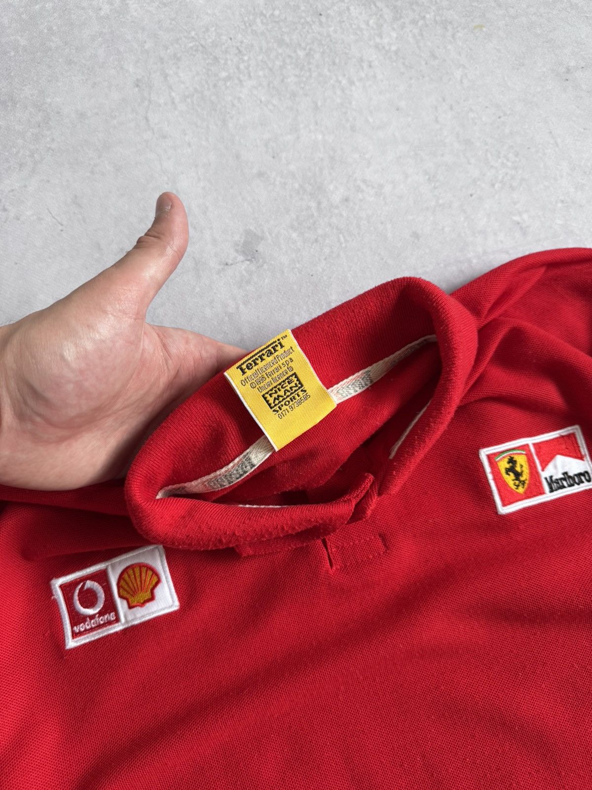 Ferrari Vintage Ferrari Formula F1 Vodafone&Shell Racing Polo Y2K Size US L / EU 52-54 / 3 - 8 Thumbnail
