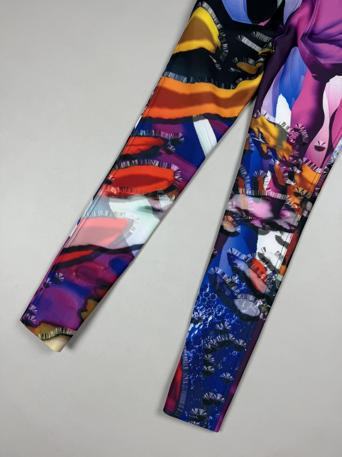 Maison Margiela BNWT! Maison Margiela printed Skinny Leg Art Pants Trousers Size 27" / US 4 / IT 40 - 19 Thumbnail