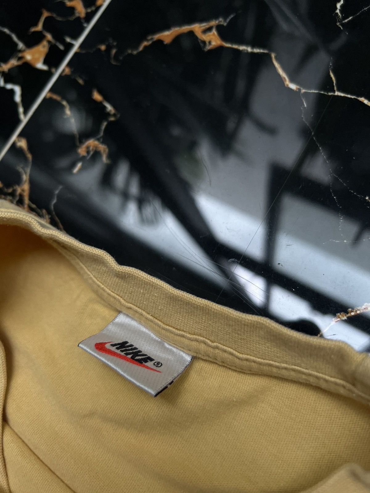 Nike × Vintage 90's RARE NIKE RETRO EST 1971 SWOOSH LOGO Y2K TEE Size US L / EU 52-54 / 3 - 4 Thumbnail