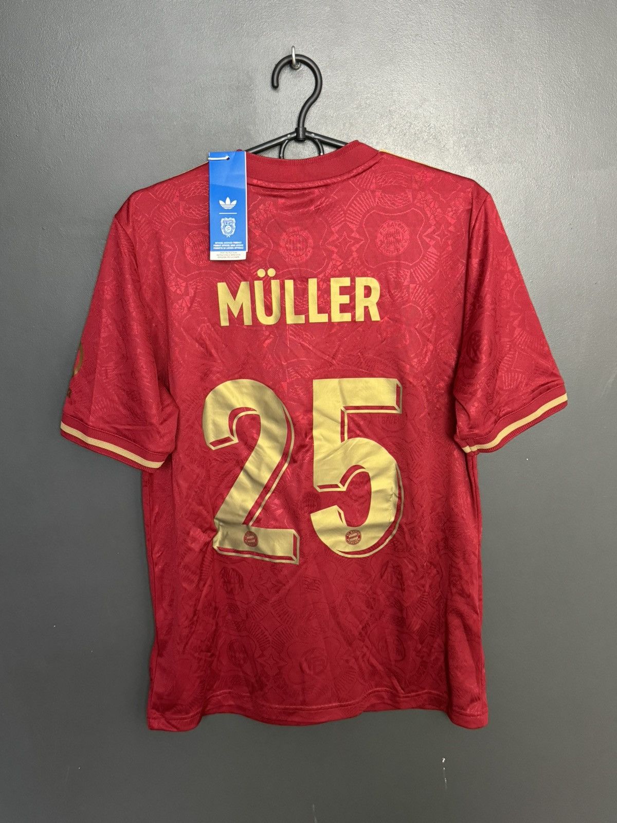 Adidas KIDS New Bayern Munchen Anniversary Muller Football Jersey Size US S / EU 44-46 / 1 - 1 Thumbnail