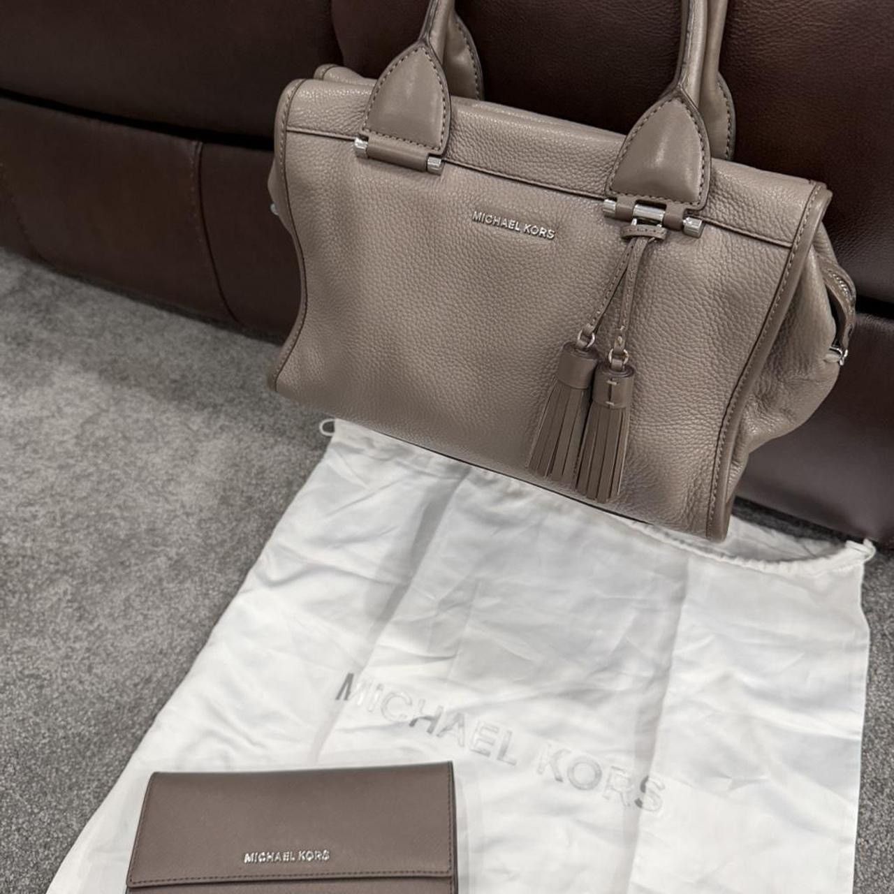 Michael Kors Michael Kors Leather Purse + Matching Wallet Set NWT Size ONE SIZE - 1 Thumbnail
