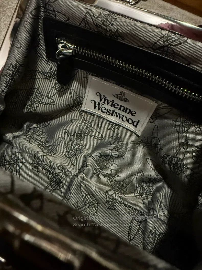 Vivienne Westwood Vivienne Westwood size os Colorful logo classic lambskin du Size ONE SIZE - 4 Thumbnail