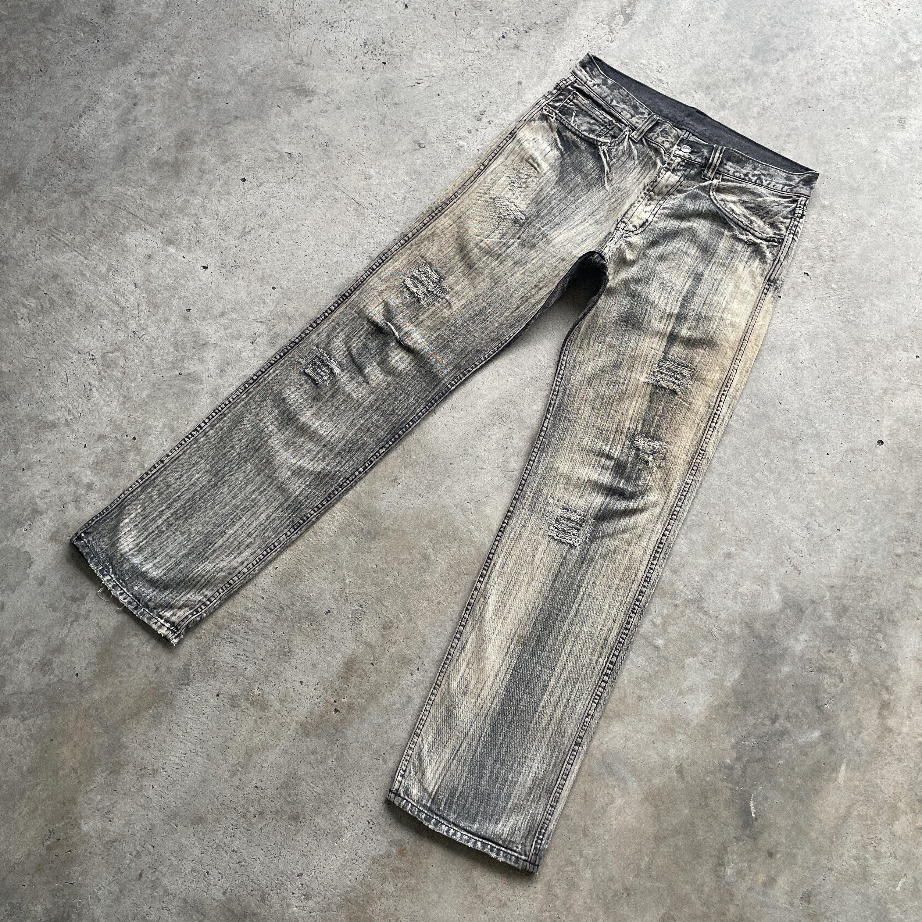 Japanese Brand × Vintage Vintage Japanese Acid Wash Distressed Faded Jeans Pants W32 Size US 32 / EU 48 - 1 Thumbnail