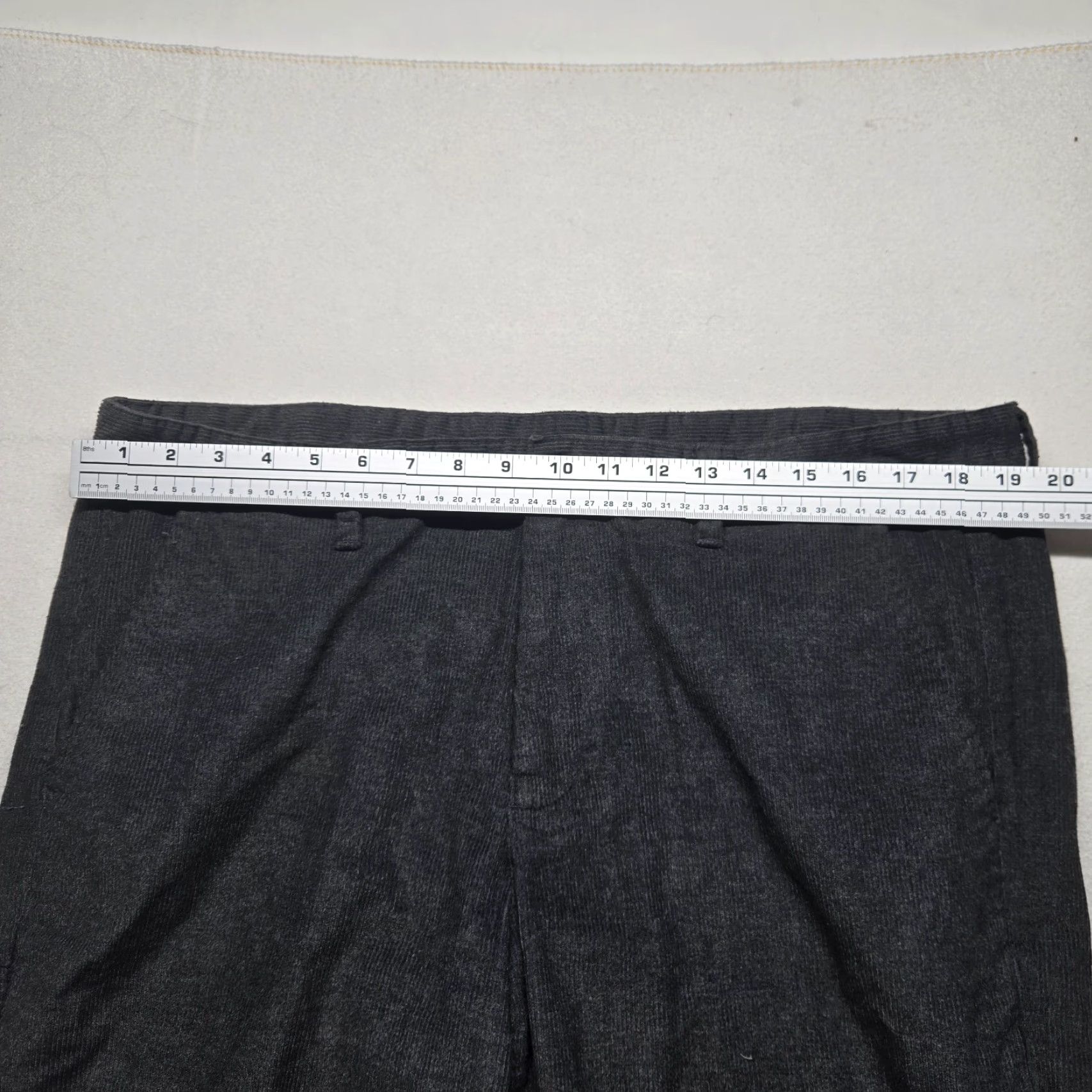 Izod Izod PerformX Pants Adult Men's 38x32 Dark Gray Classic Fit Golf Chino Polyester Size US 38 / EU 54 - 4 Thumbnail