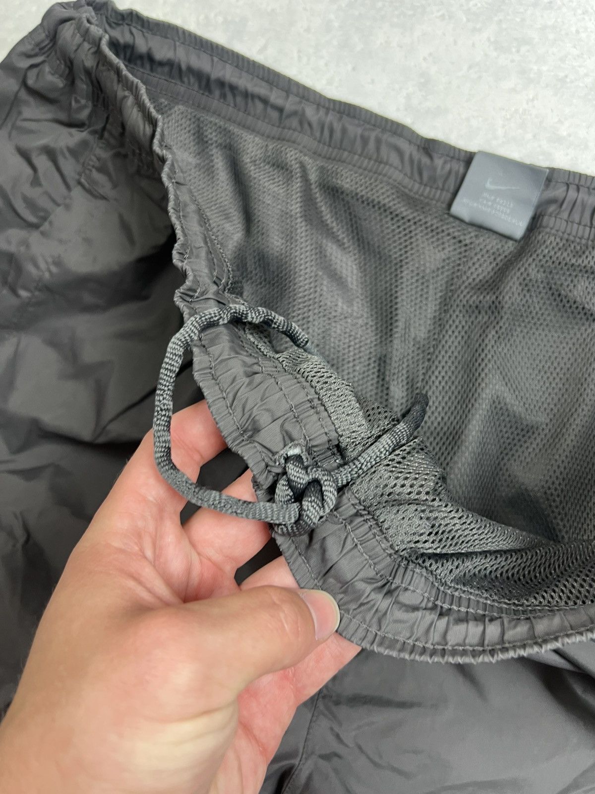 Nike 90s Nike Swoosh Vintage Gorpcore Y2K Baggy Parachute Pants Size US 34 / EU 50 - 3 Thumbnail