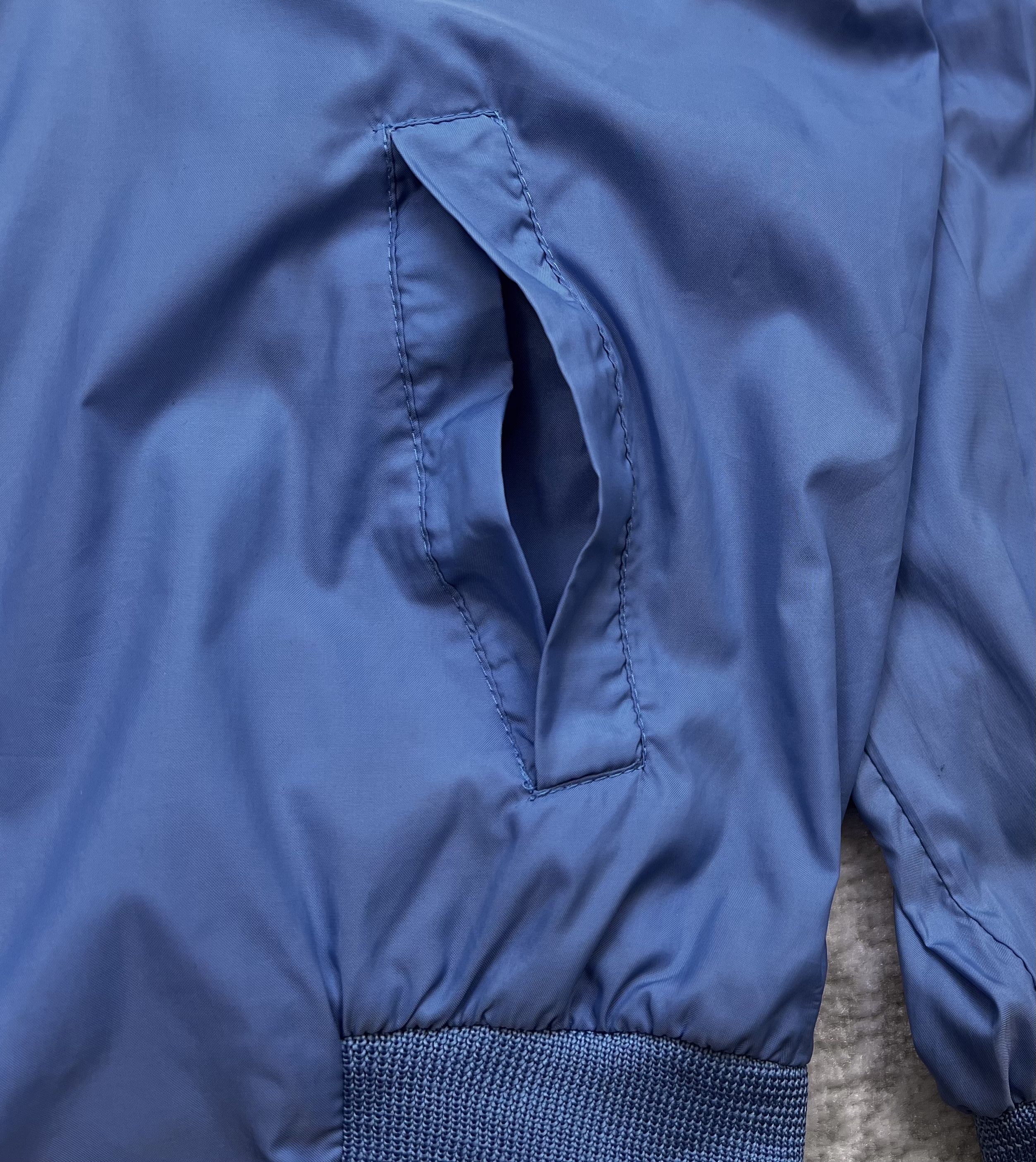 Lacoste Vintage IZOD Lacoste Blue Croco Windbreaker Jacket Zip Hood Size L / US 10 / IT 46 - 6 Thumbnail