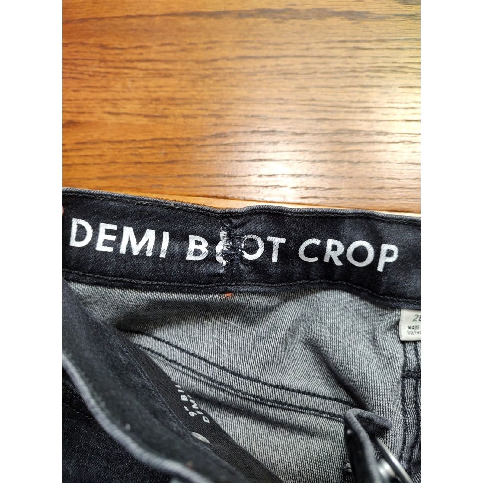 J.Crew VINTAGE J.CREW Jeans 9” Billie Demi Boot Crop Black Gray Button Fly Raw Hem Womens 28 Size 28" / US 6 / IT 42 - 6 Thumbnail
