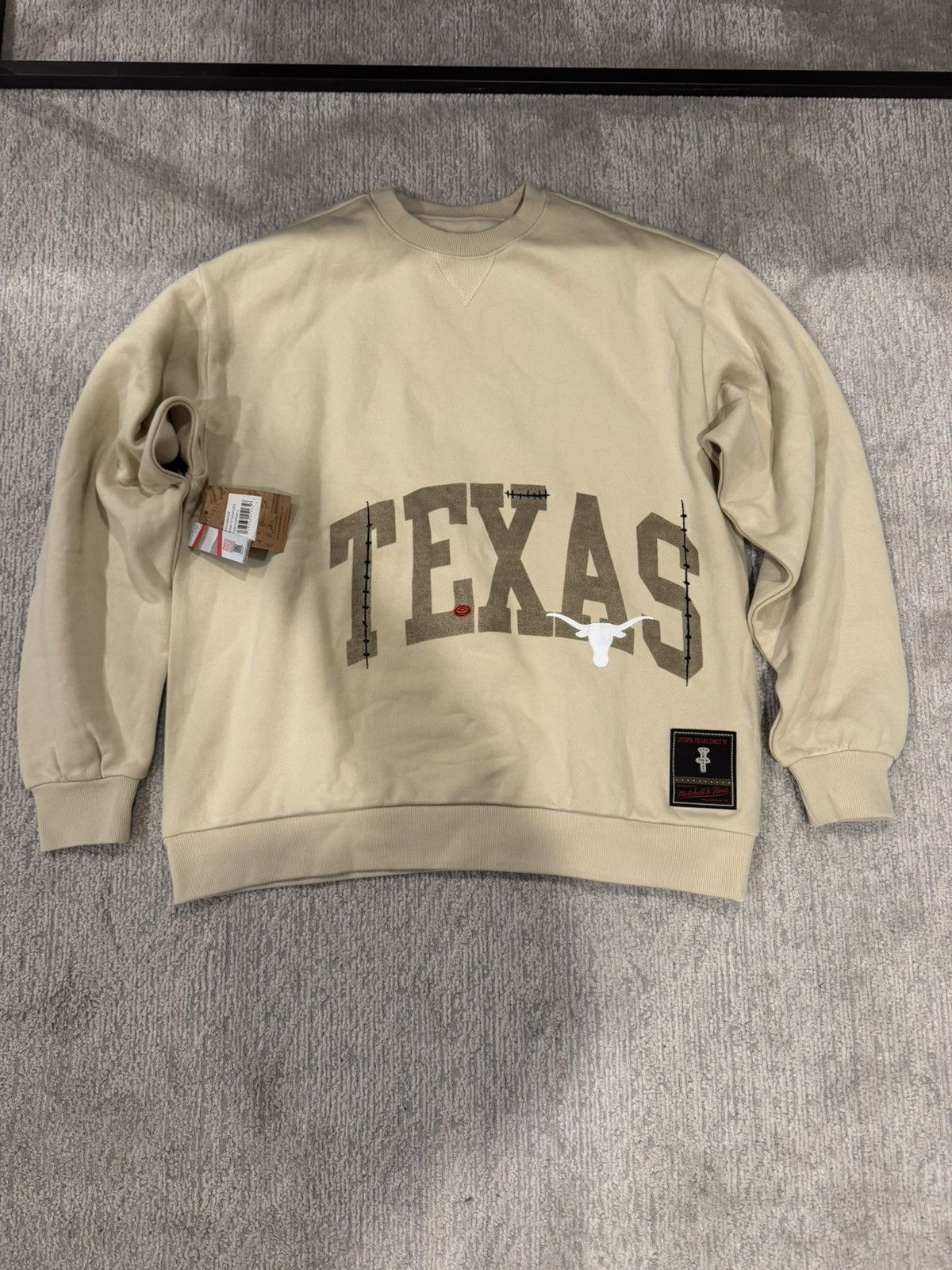 Mitchell & Ness × Travis Scott RARE TRAVIS SCOTT MITCHELL AND NESS/ TEXAS L NEW Size US L / EU 52-54 / 3 - 1 Thumbnail