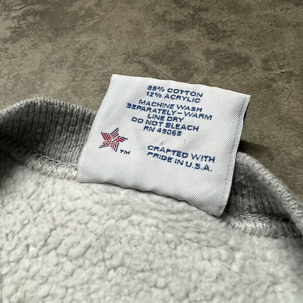 Vintage Vintage 90’s U.S. NAVY 🇺🇸 Reverse-Weave Crewneck Sweater Size US XL / EU 56 / 4 - 9 Thumbnail