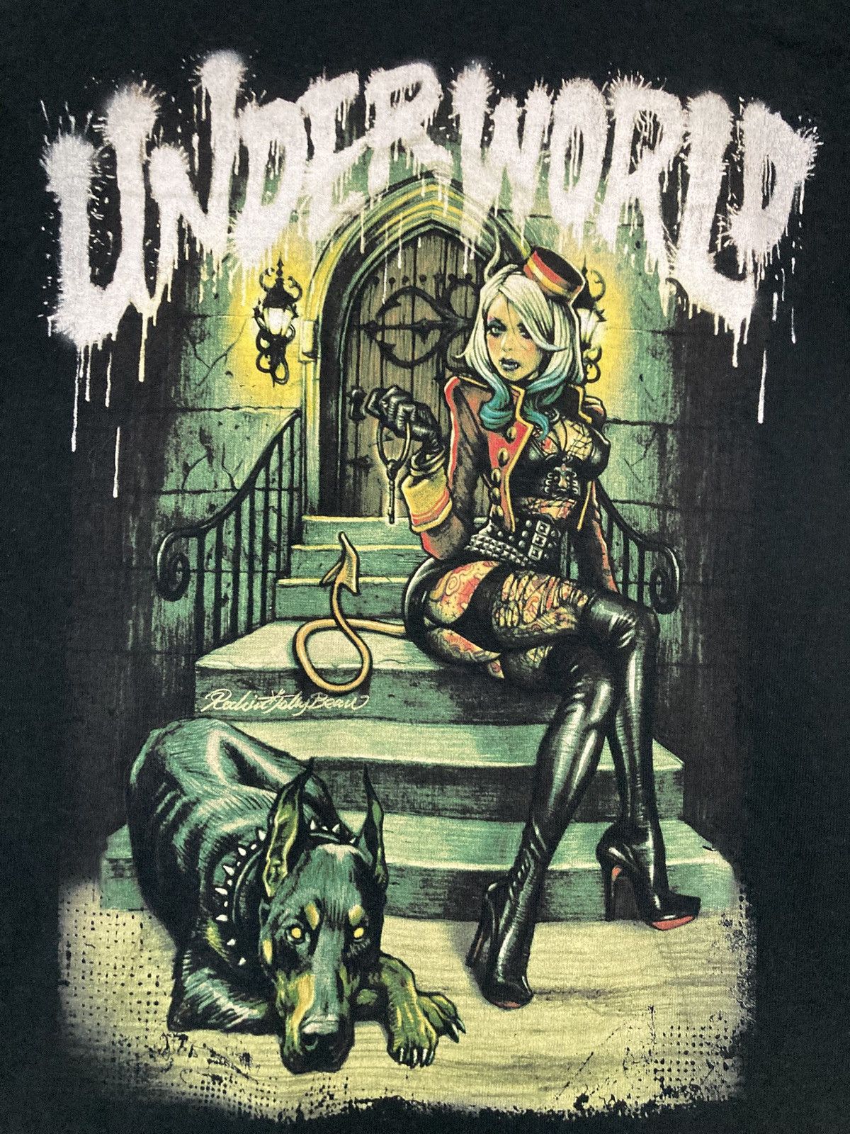Gildan VAMPS UNDERWORLD 2017 U.S. TOUR SHIRT ROCK BAND CONCERT TEE Size US S / EU 44-46 / 1 - 3 Thumbnail