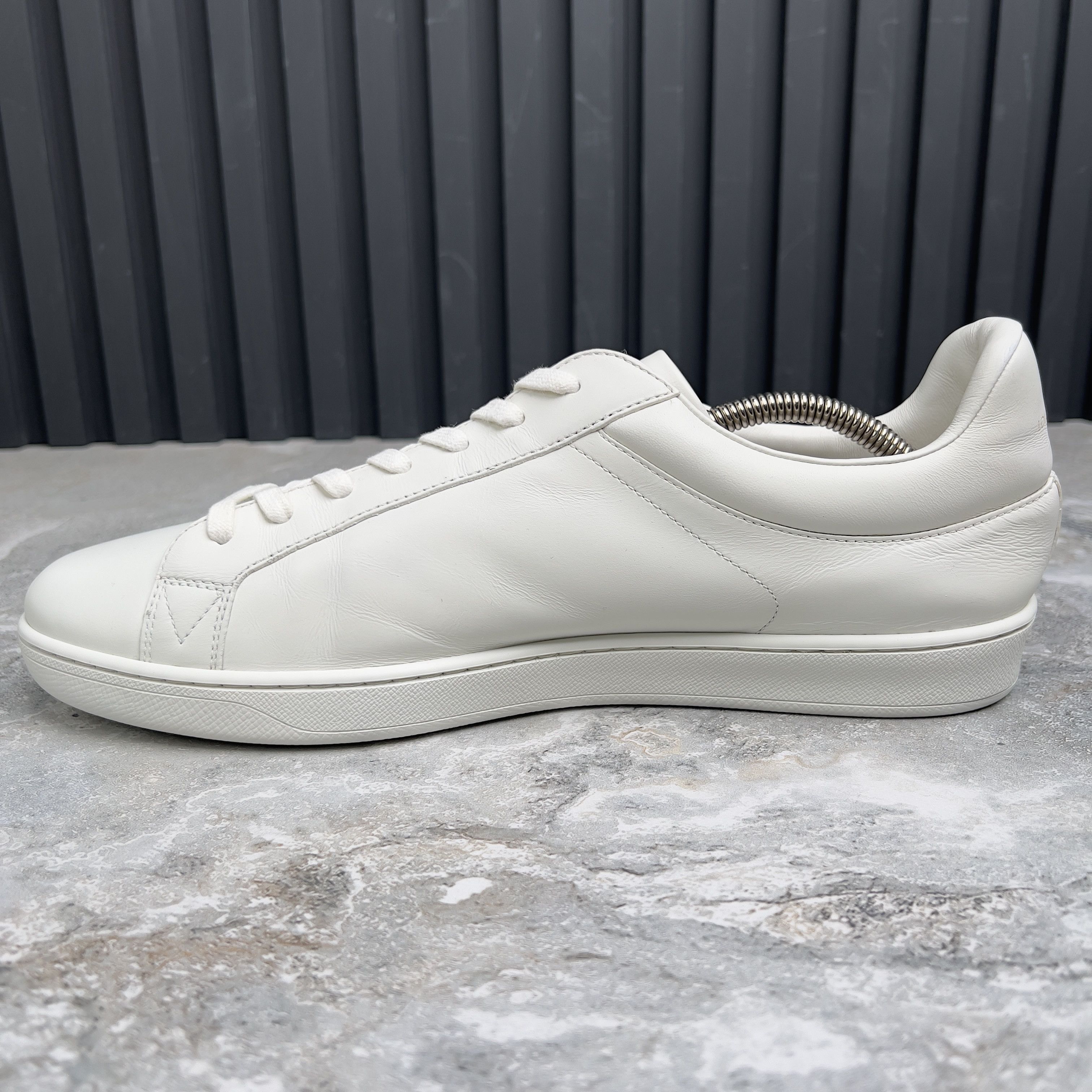 Louis Vuitton Louis Vuitton Luxembourg Sneakers Logo Leather Size US 10 / EU 43 - 6 Thumbnail