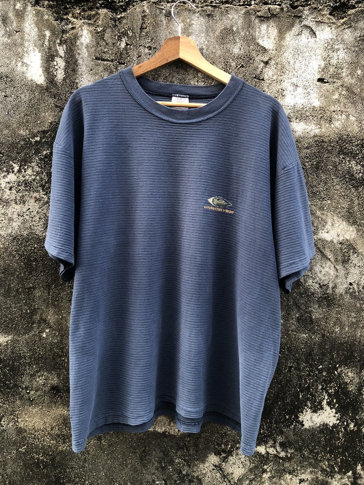 Quiksilver × Vintage Vintage 90s Quiksilver Tshirt Embroidery Logo Size US L / EU 52-54 / 3 - 2 Thumbnail