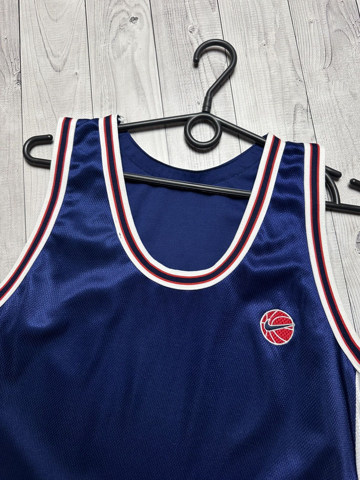 Nike × Vintage Vintage Nike tee logo size S logo Basketball Size US S / EU 44-46 / 1 - 3 Thumbnail