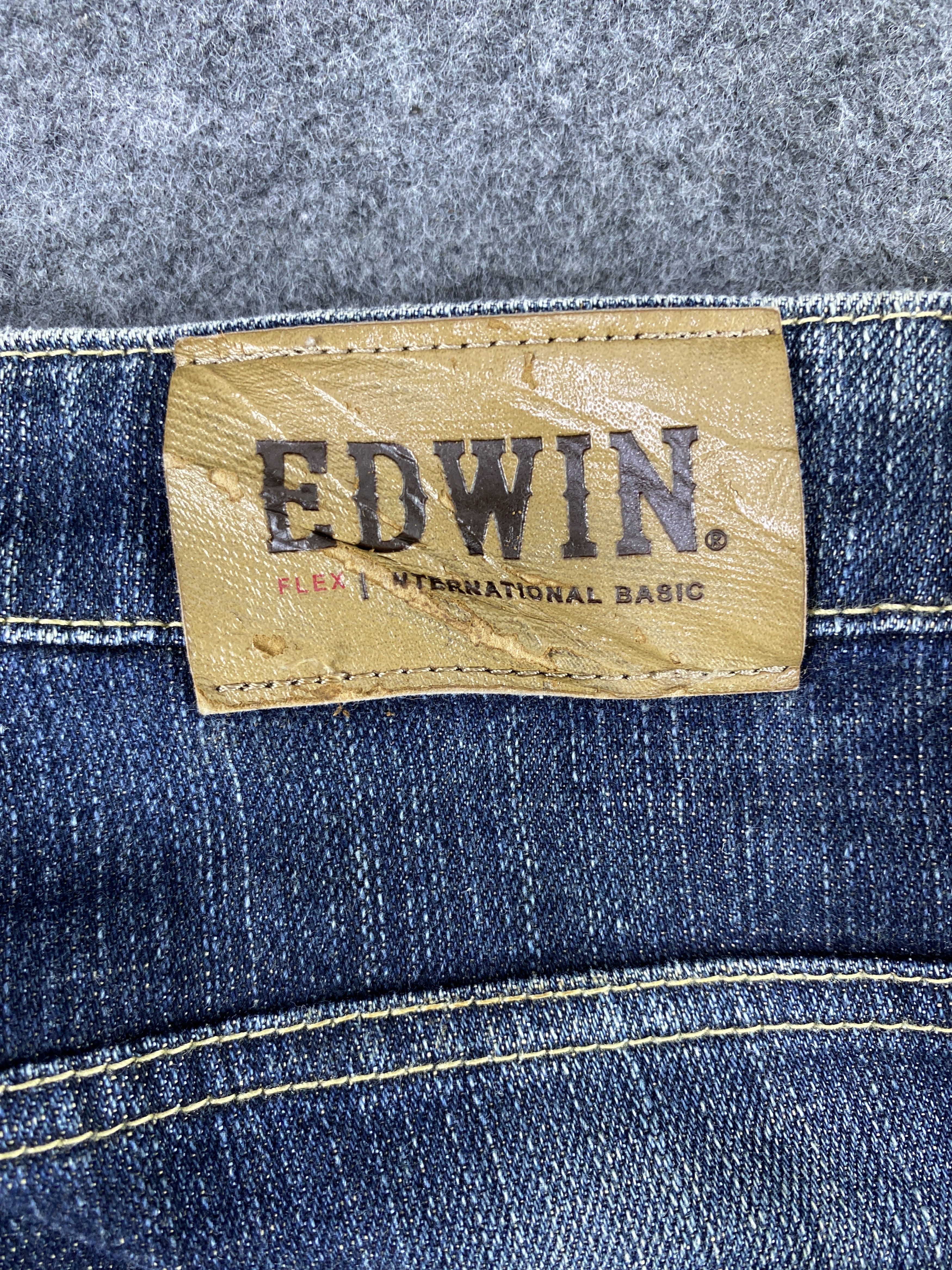 Edwin Vintage Edwin Distressed Wash Flare Jeans - J1076 Size 26" / US 2 / IT 38 - 14 Thumbnail