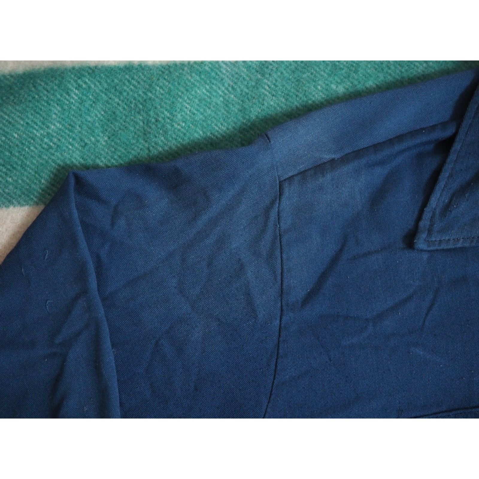 Dickies VINTAGE Dickies Dark Blue Distress Grunge L/S Pocket Shirt XL 1980s USA Button-Front Mens/Unisex Shirt Size US XL / EU 56 / 4 - 6 Thumbnail