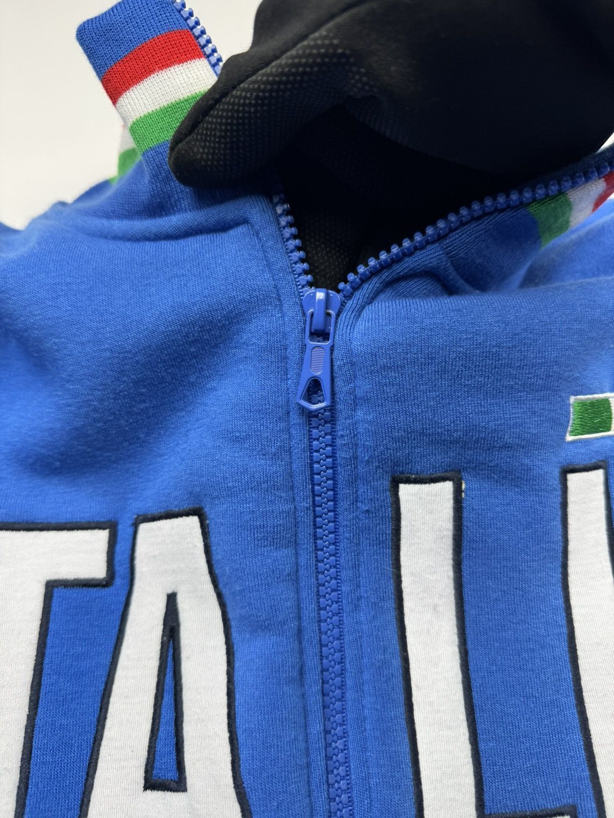 Vintage Vintage Italia Streetwear Y2k Track Jacket Size US L / EU 52-54 / 3 - 8 Thumbnail