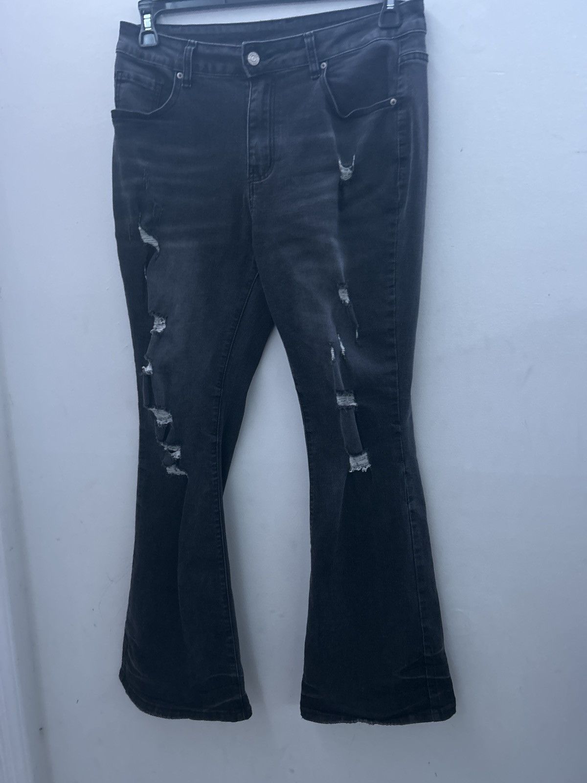 Japanese Brand Flared Ripped Jeans Size US 32 / EU 48 - 2 Thumbnail