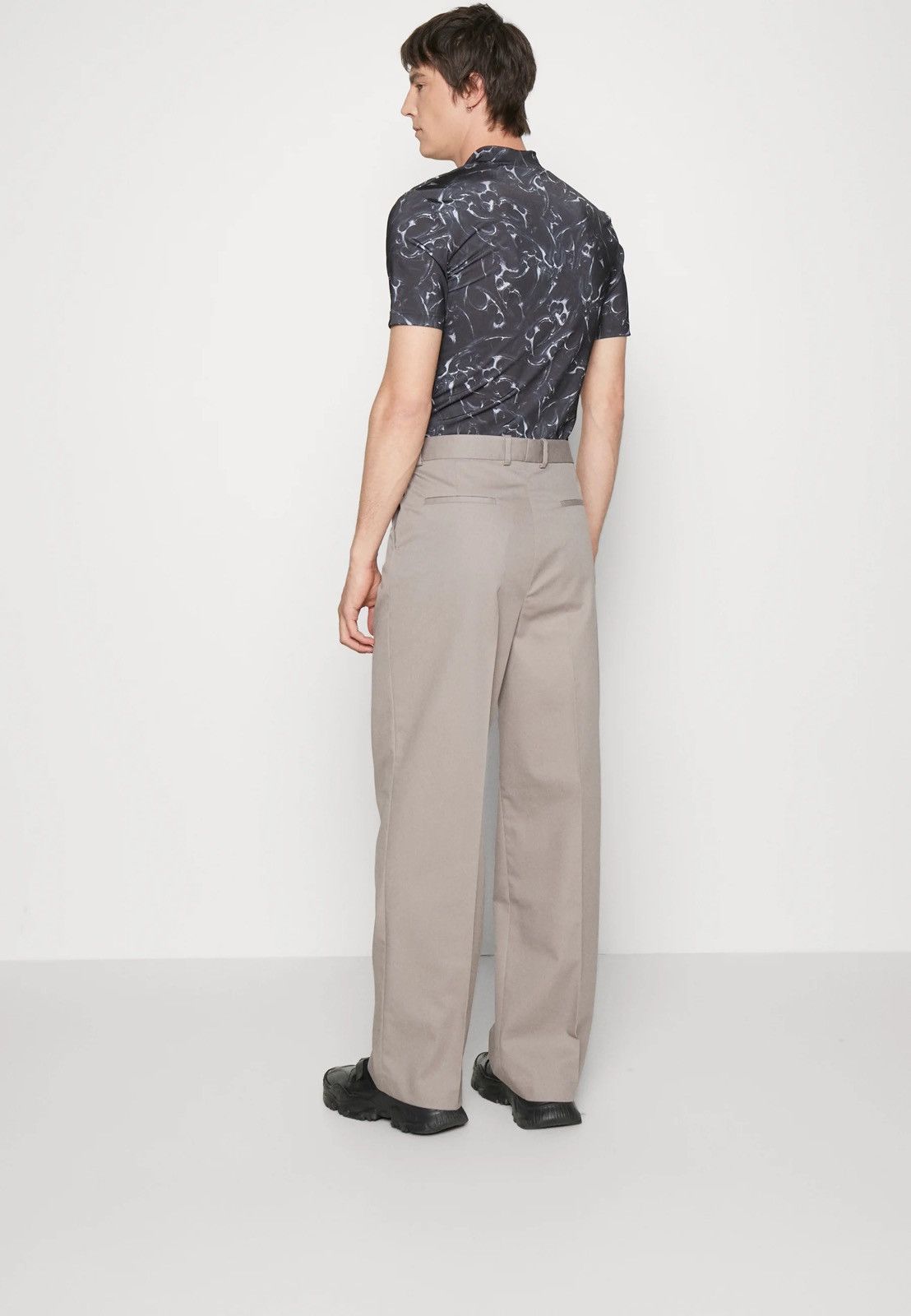 Han Kjobenhavn !DS! AW22 Han Kjobenhavn Boxy Suit Beige Trousers Size US 30 / EU 46 - 4 Thumbnail