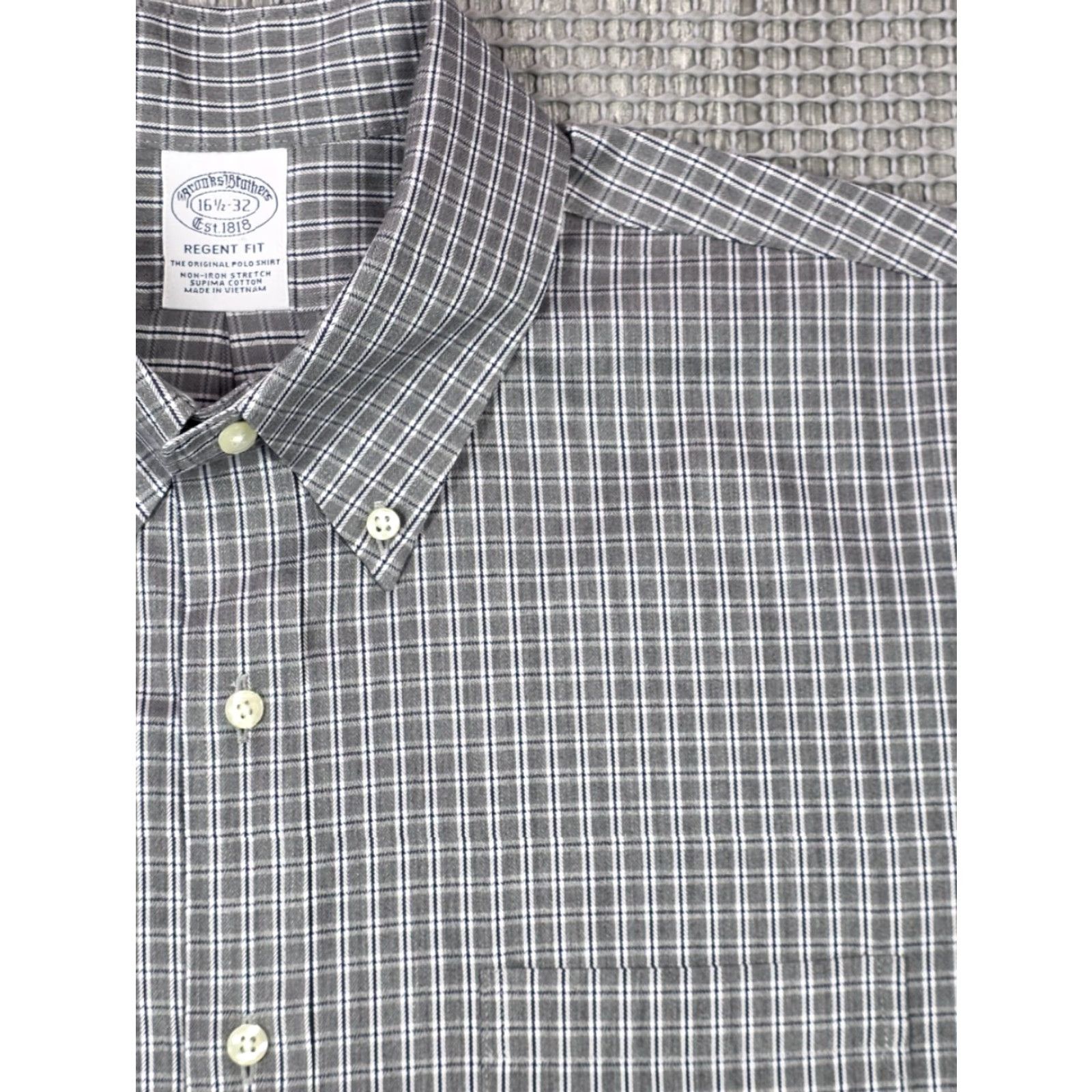 Brooks Brothers Brooks Brothers Button-Up Oxford Shirt Sz 16.5-32 Regent Gray Plaid Long Sleeve Mens Regular Slim Blue/Gray Oxford 1818 OCBD Modern Office Size US M / EU 48-50 / 2 - 3 Thumbnail