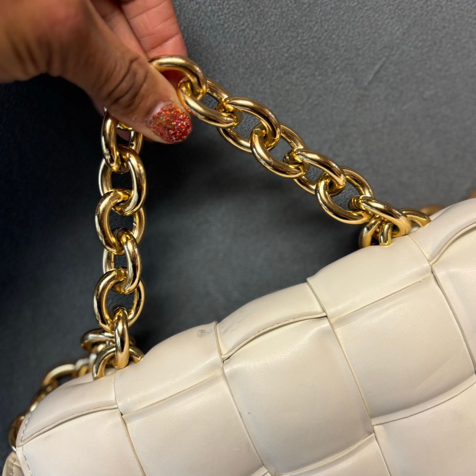 Other White Puffy Woven Chain Shoulder Bag Gold Hardware Mini Bag Size ONE SIZE - 6 Thumbnail