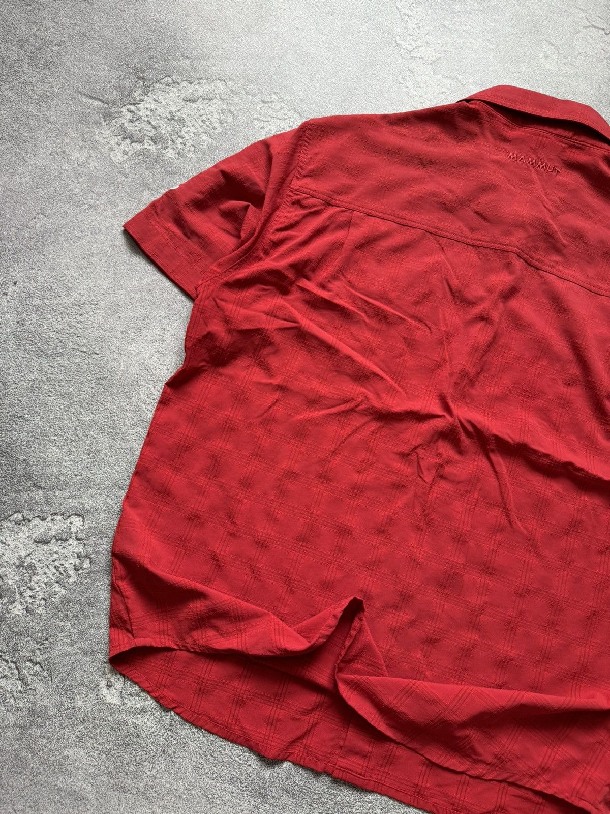 Mammut Mammut L red button up shirt outdoor polo tee T-shirt Size US L / EU 52-54 / 3 - 11 Thumbnail