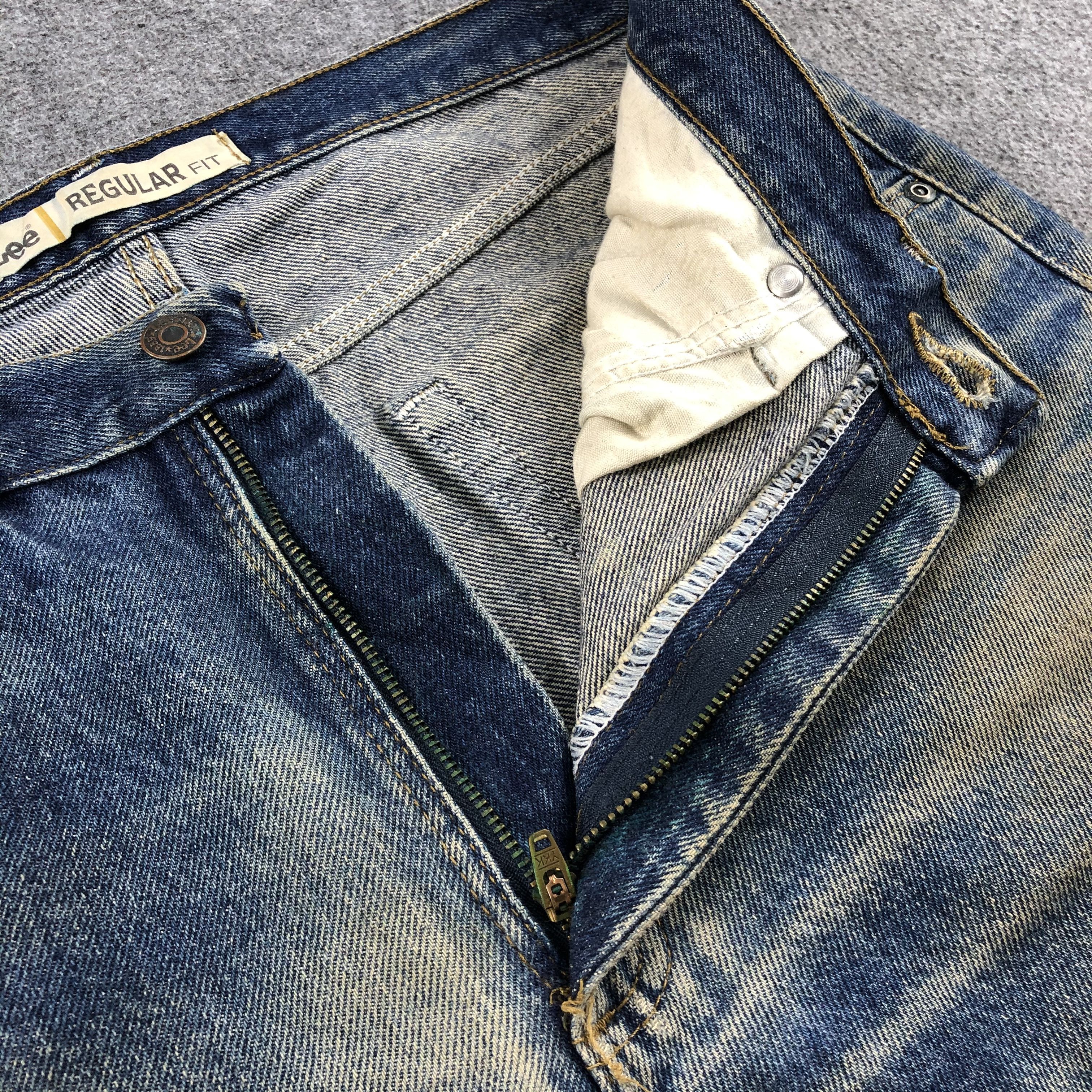Lee Vintage Blue Wash Ripped Lee Jeans-J1664 Size US 33 - 10 Thumbnail