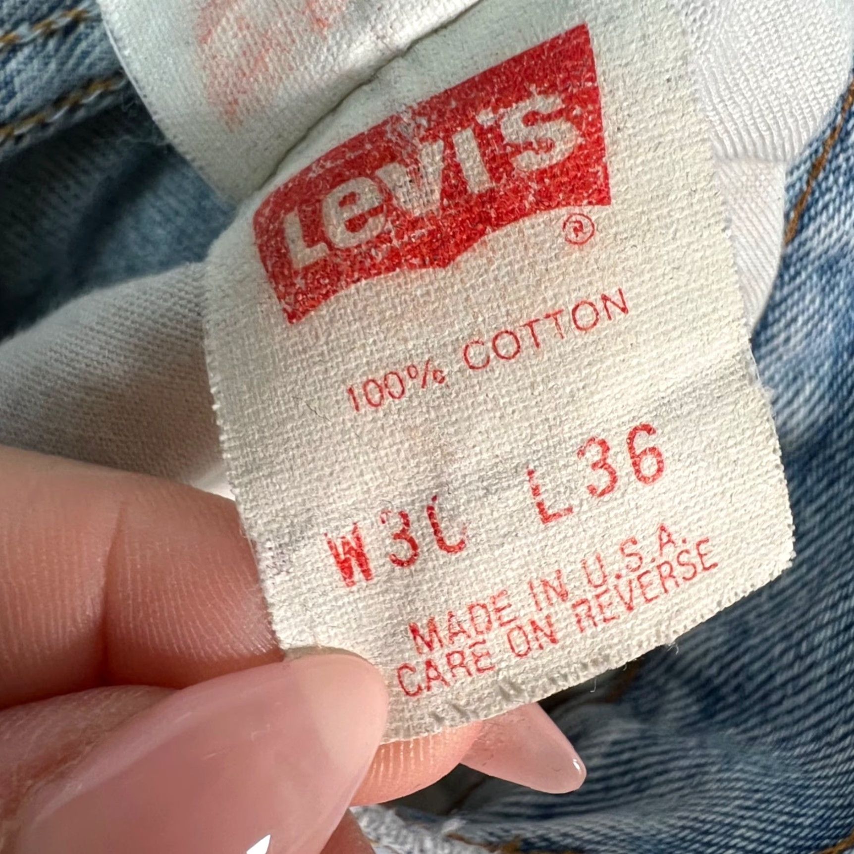 Levi's VINTAGE Levi's Jeans Women 26 x 22 Cropped Light Wash High Rise Straight 5-Pocket Denim Blue 90s Style Womens Size 26" / US 2 / IT 38 - 3 Thumbnail