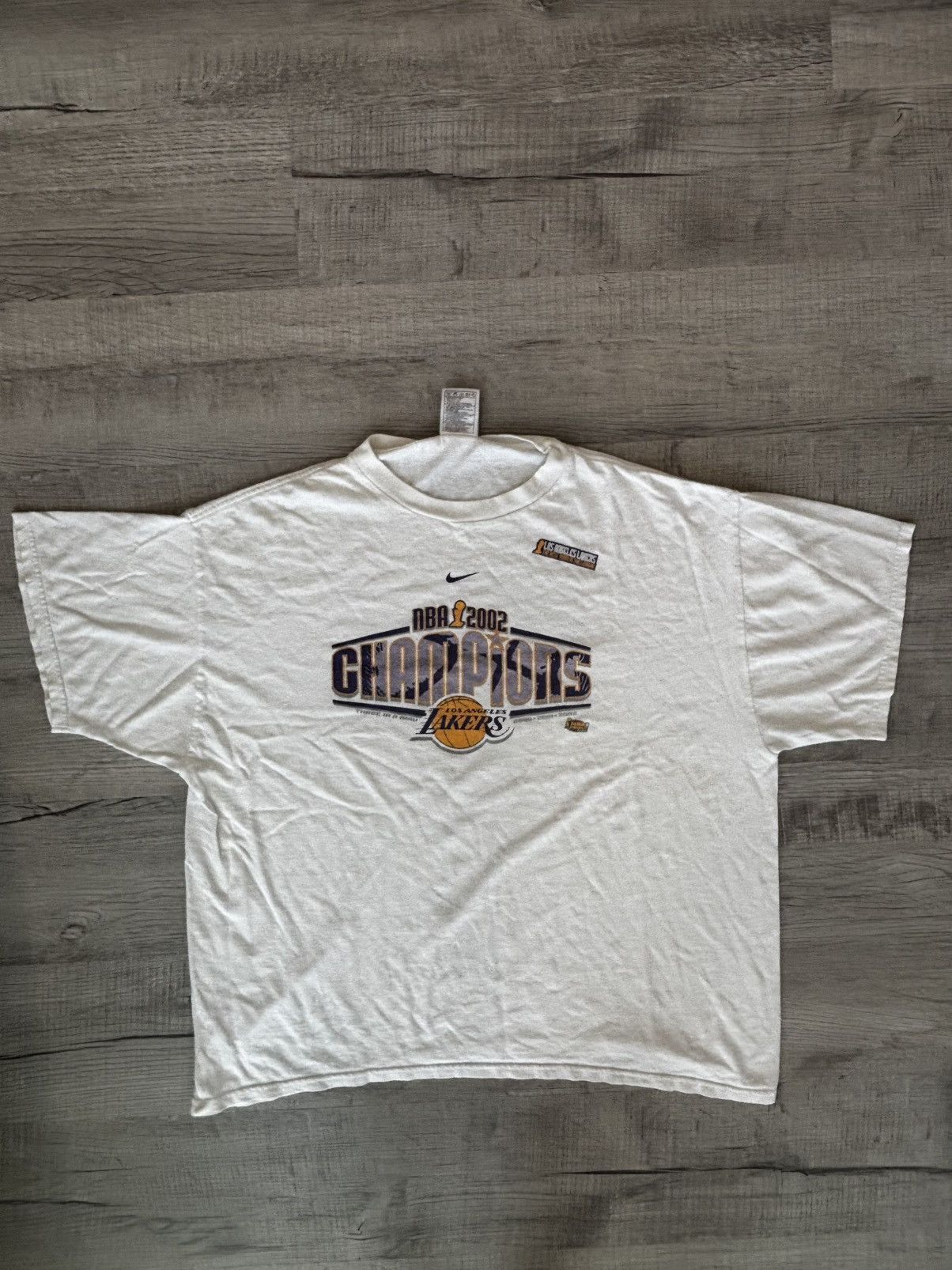 Nike Nike 2002 Kobe Bryant Lakers tee Size US L / EU 52-54 / 3 - 1 Thumbnail